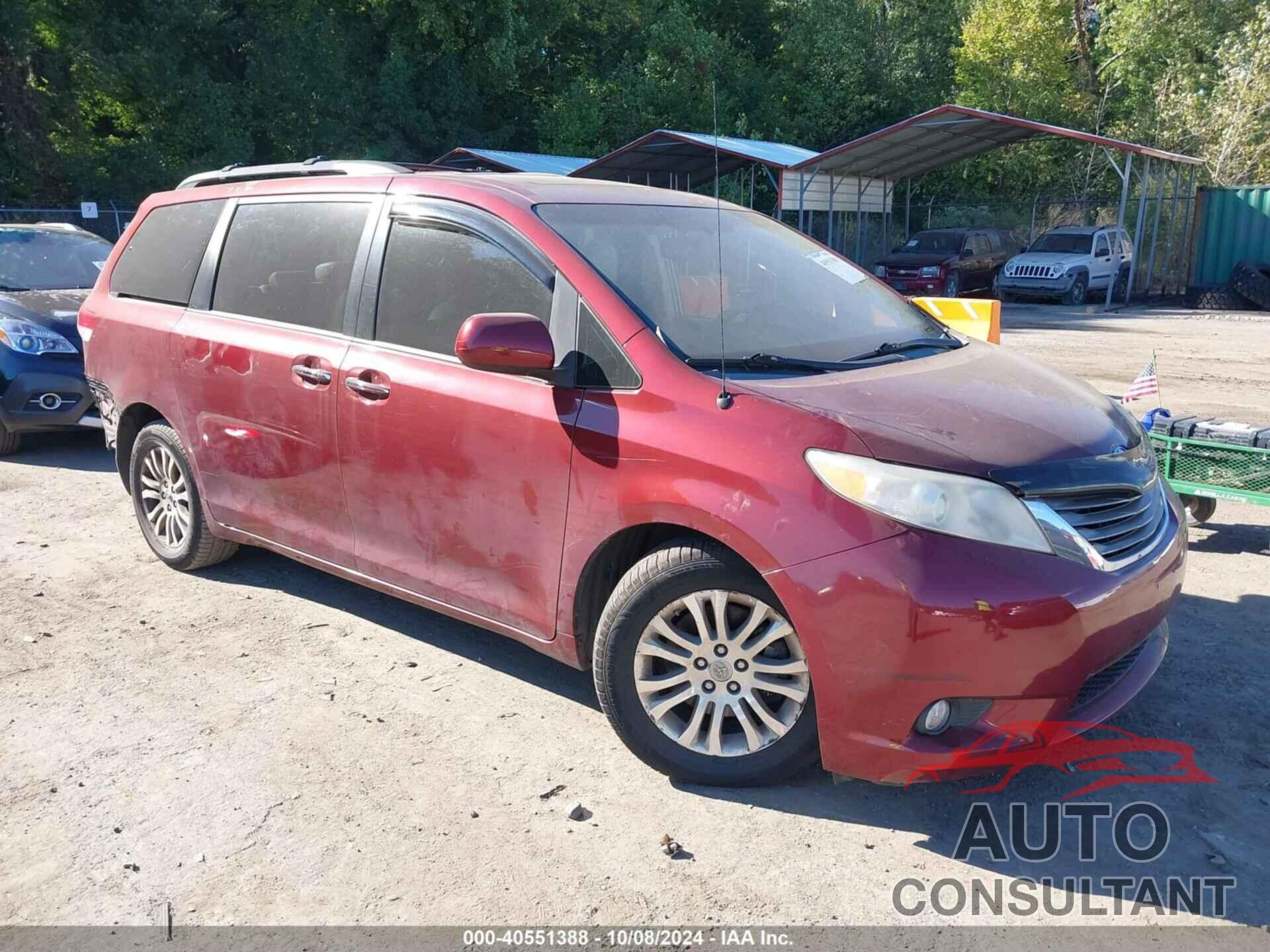 TOYOTA SIENNA 2013 - 5TDYK3DC7DS386244