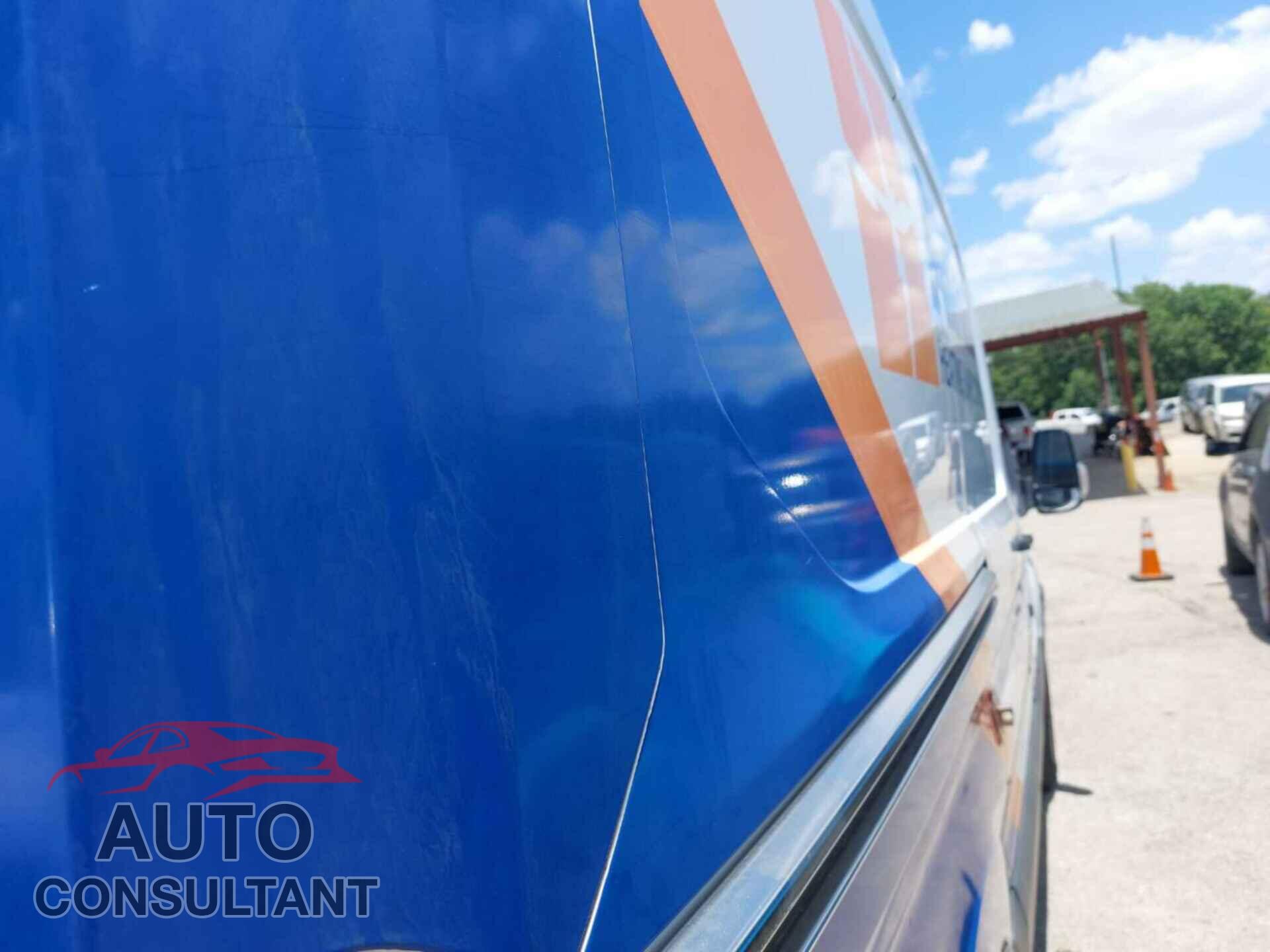 FORD TRANSIT 2017 - 1FTYR1CM9HKA90763
