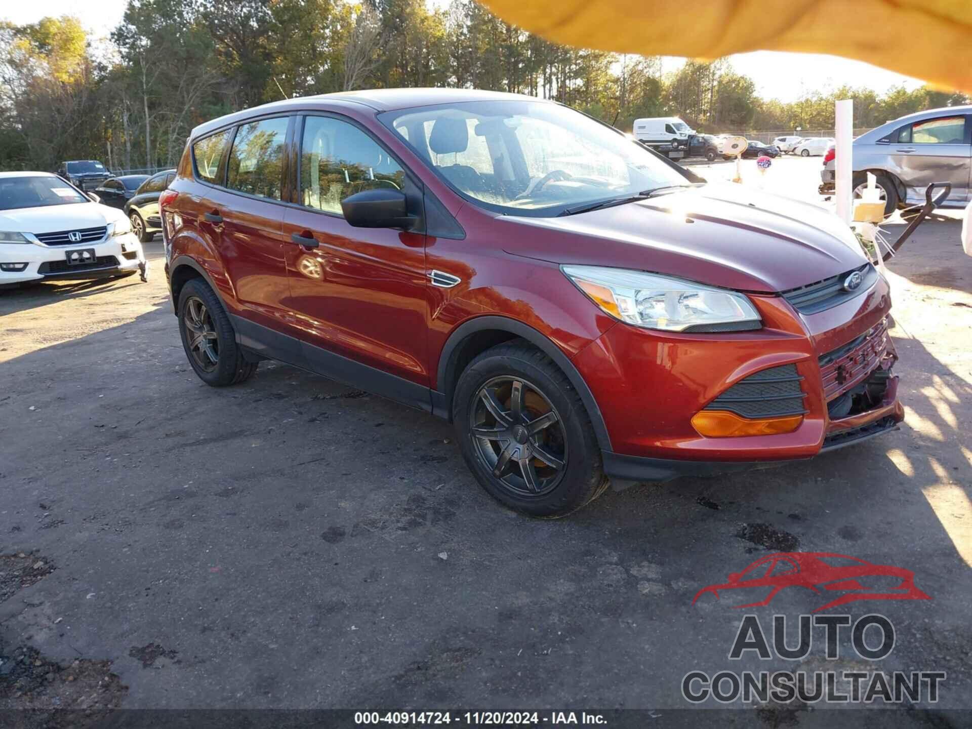 FORD ESCAPE 2016 - 1FMCU0F72GUB32813