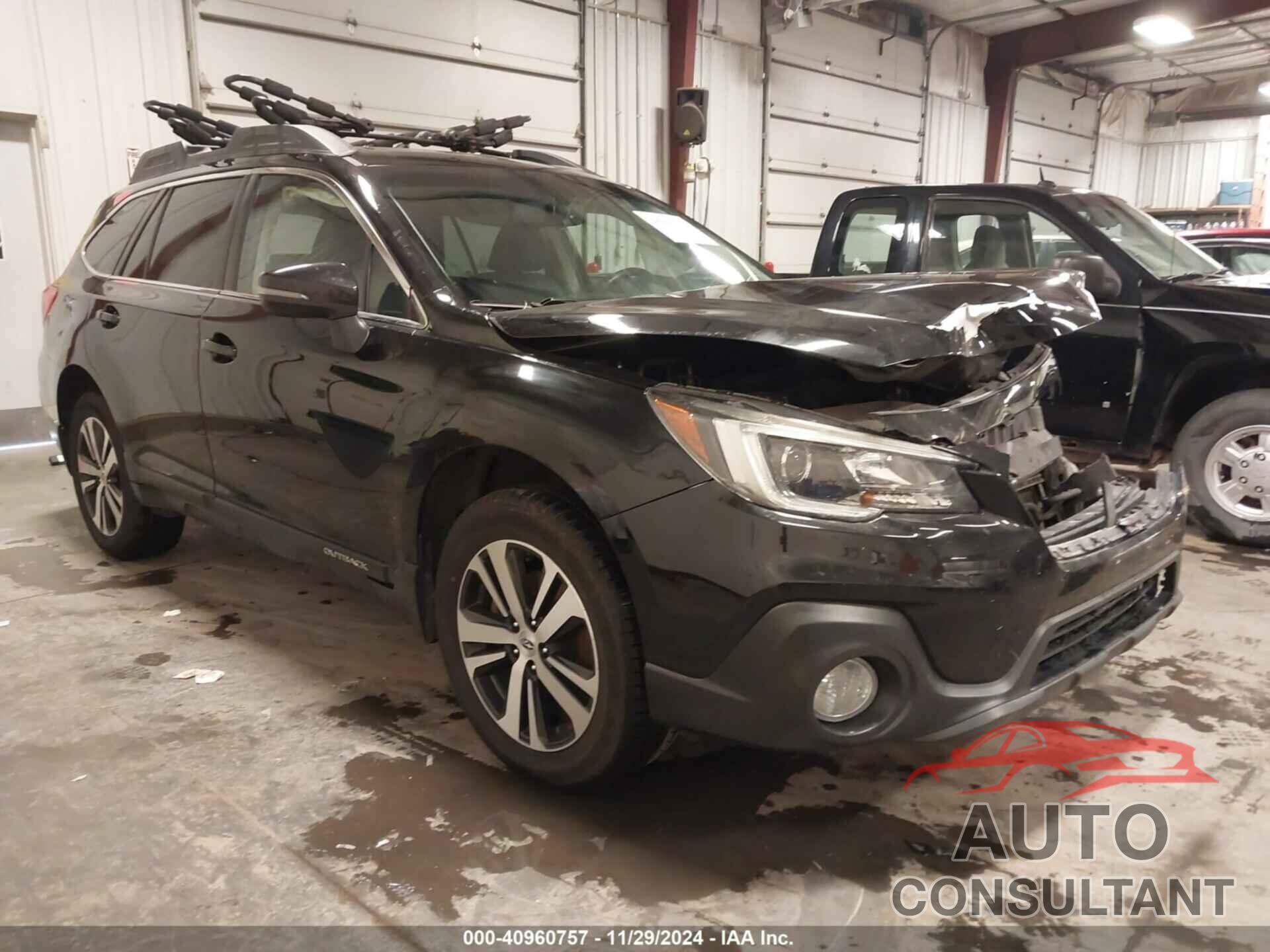 SUBARU OUTBACK 2018 - 4S4BSAKC5J3374793