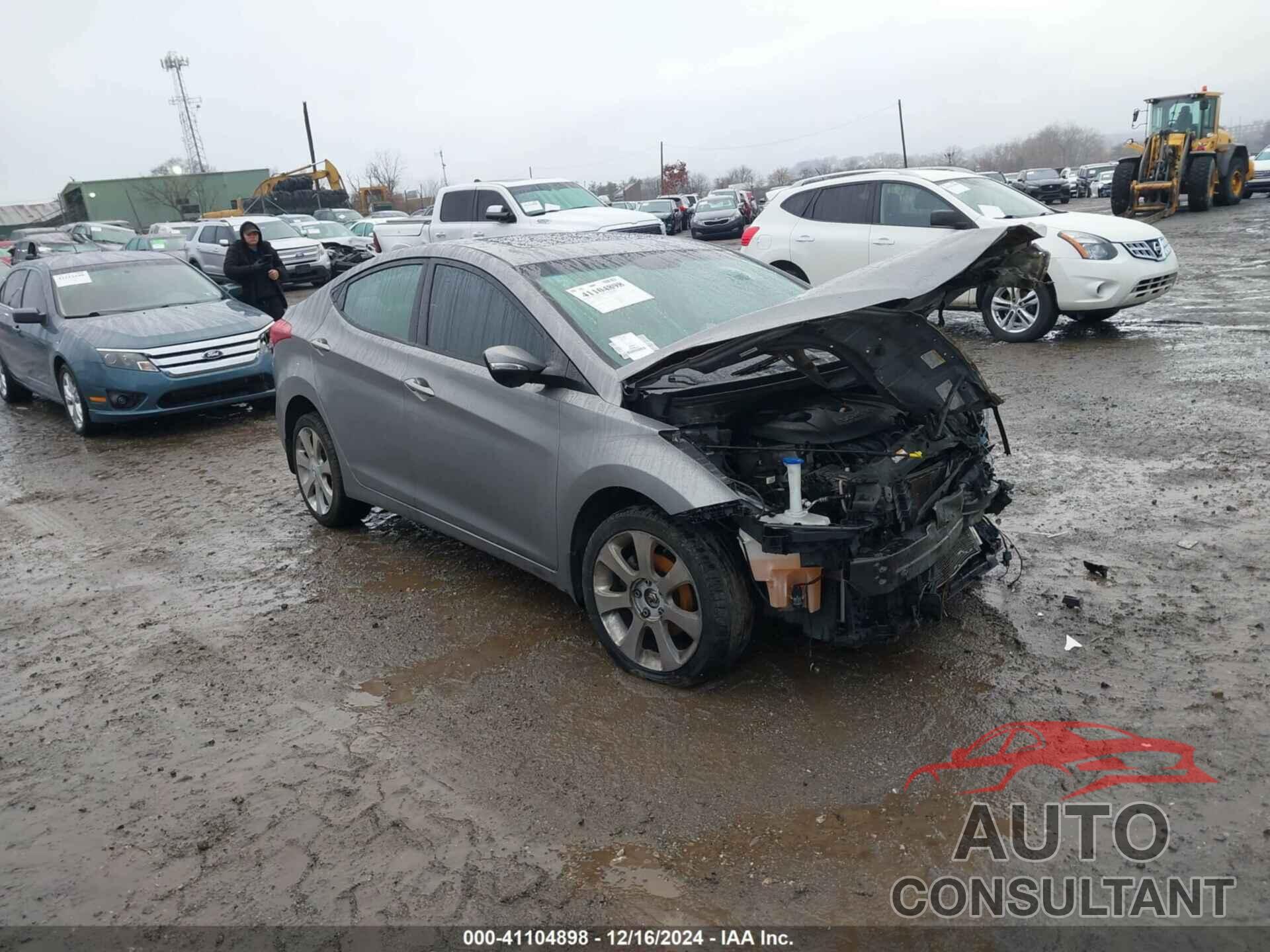 HYUNDAI ELANTRA 2011 - KMHDH4AE4BU152432