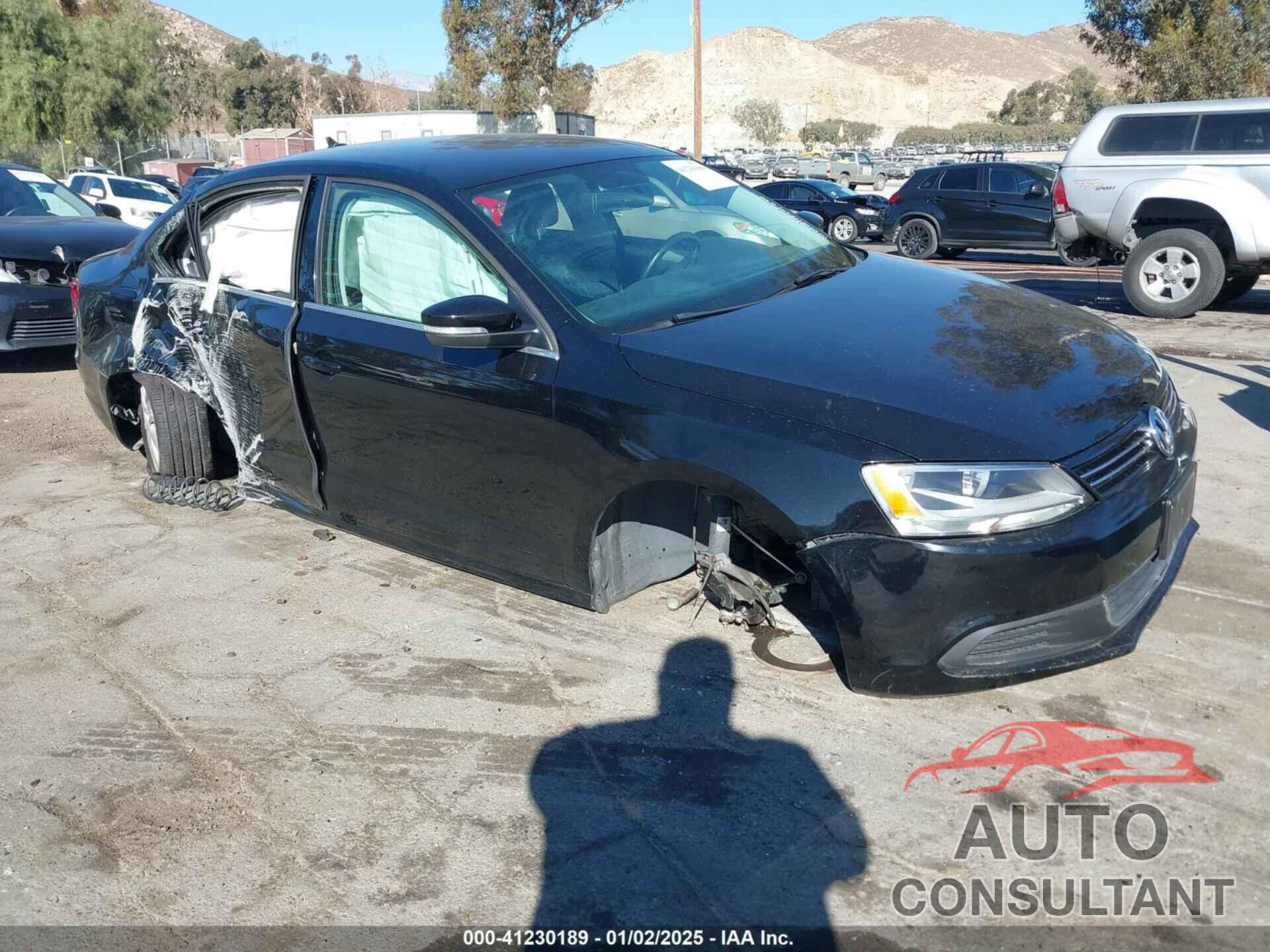 VOLKSWAGEN JETTA 2013 - 3VWDP7AJ9DM444815