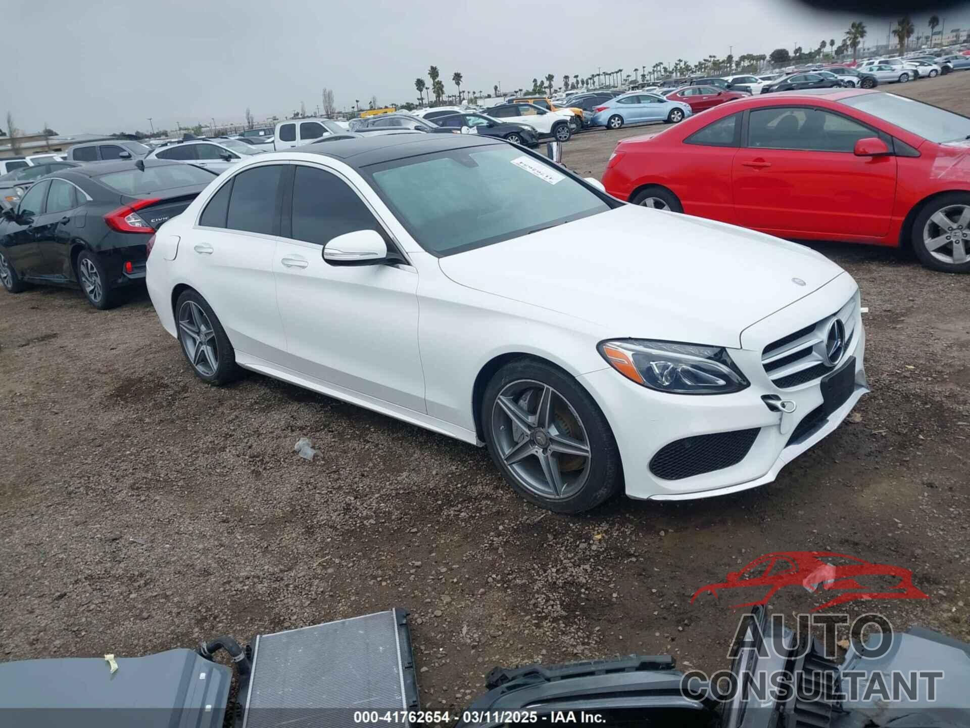 MERCEDES-BENZ C 300 2015 - 55SWF4KB5FU031011