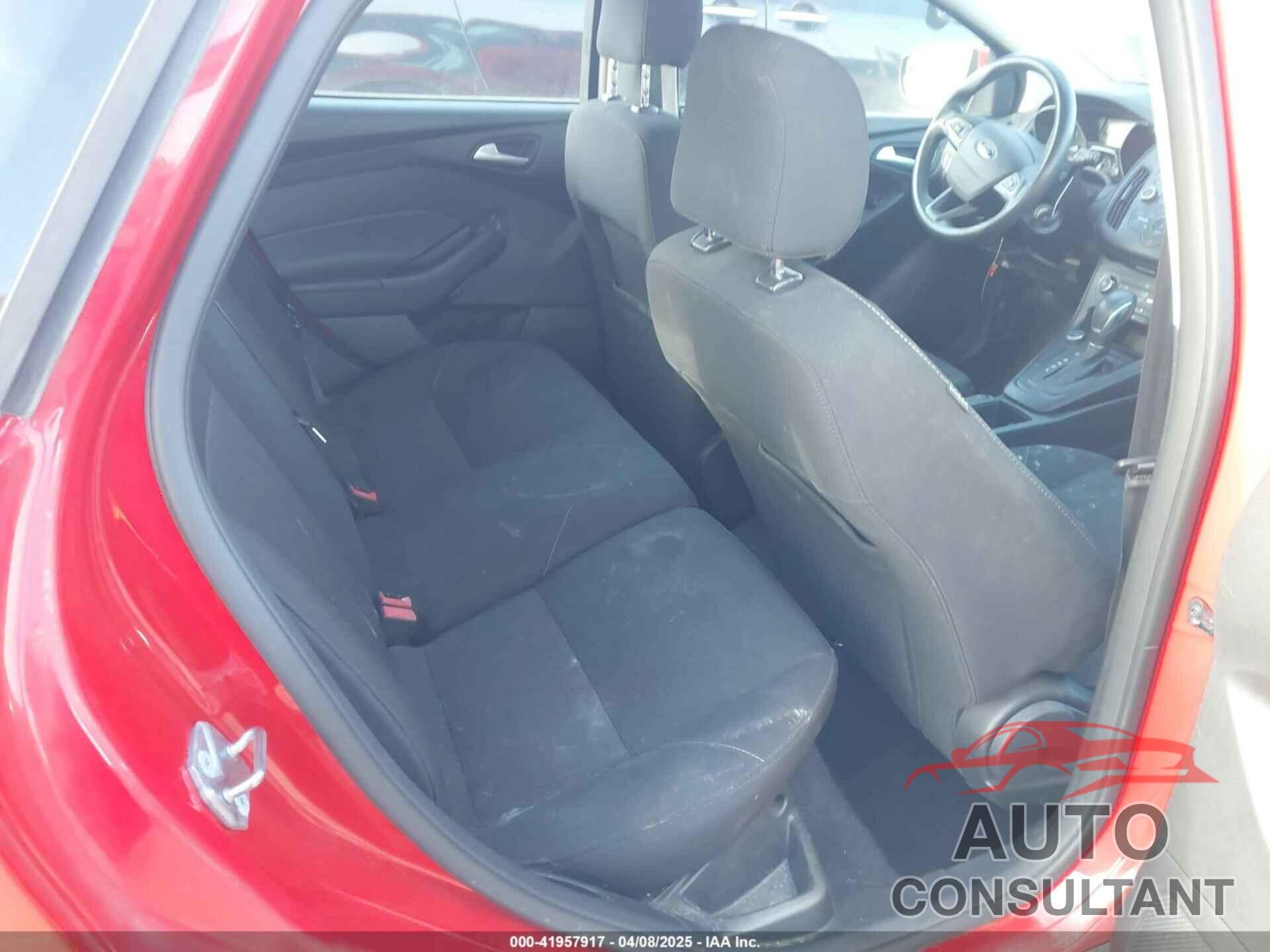 FORD FOCUS 2017 - 1FADP3K23HL259577