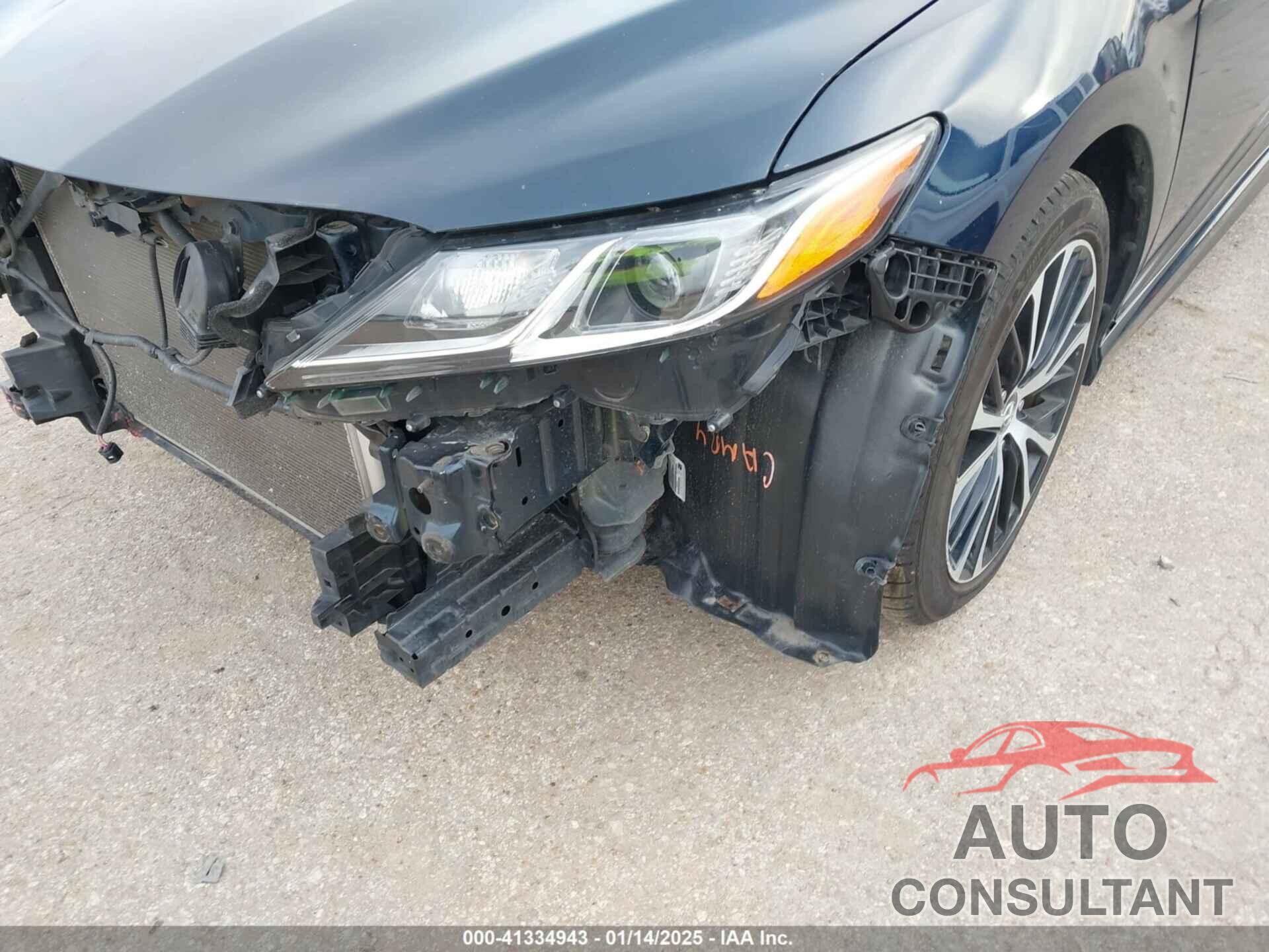 TOYOTA CAMRY 2018 - 4T1B11HK0JU598954