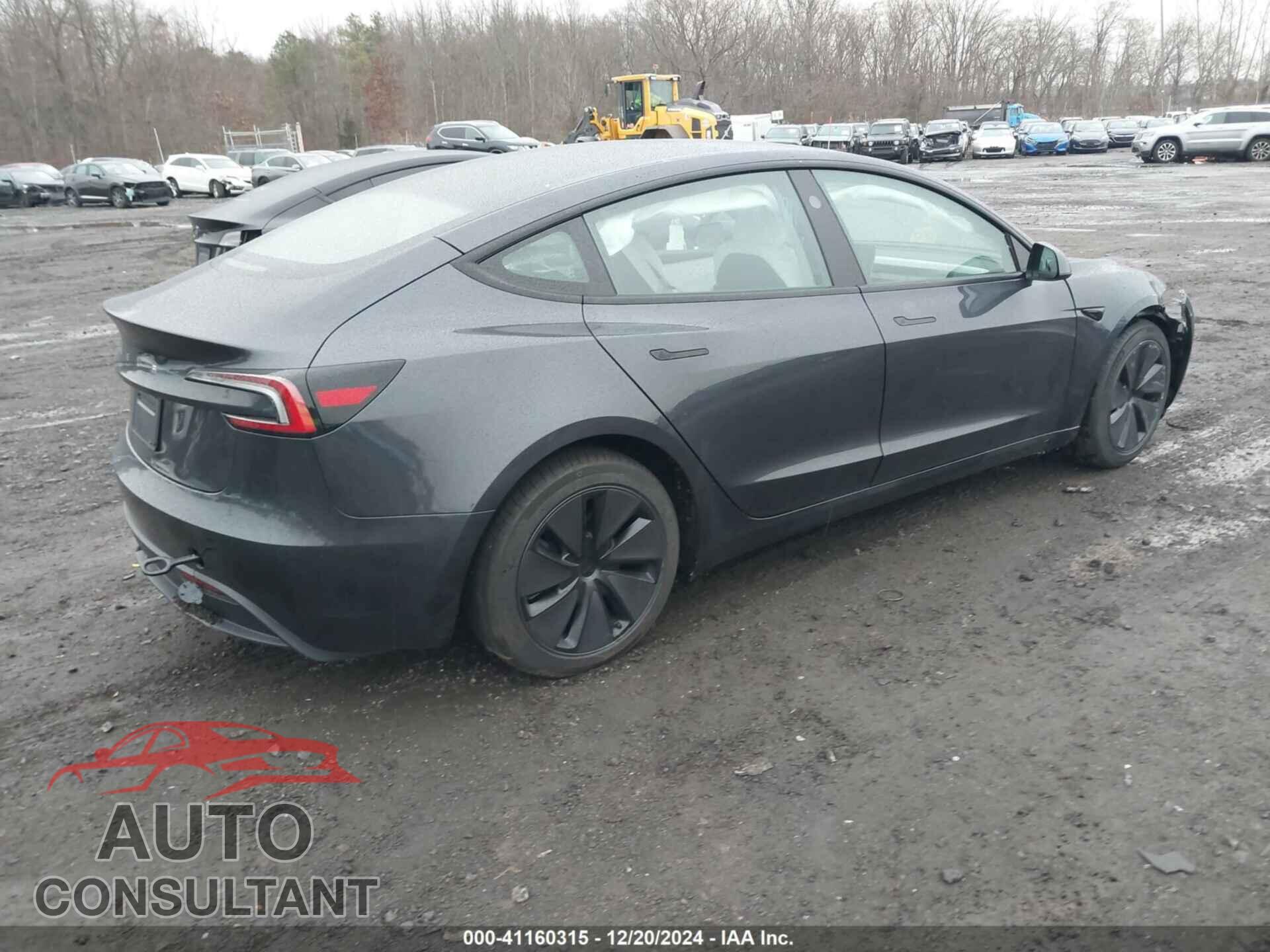 TESLA MODEL 3 2024 - 5YJ3E1EA9RF858829