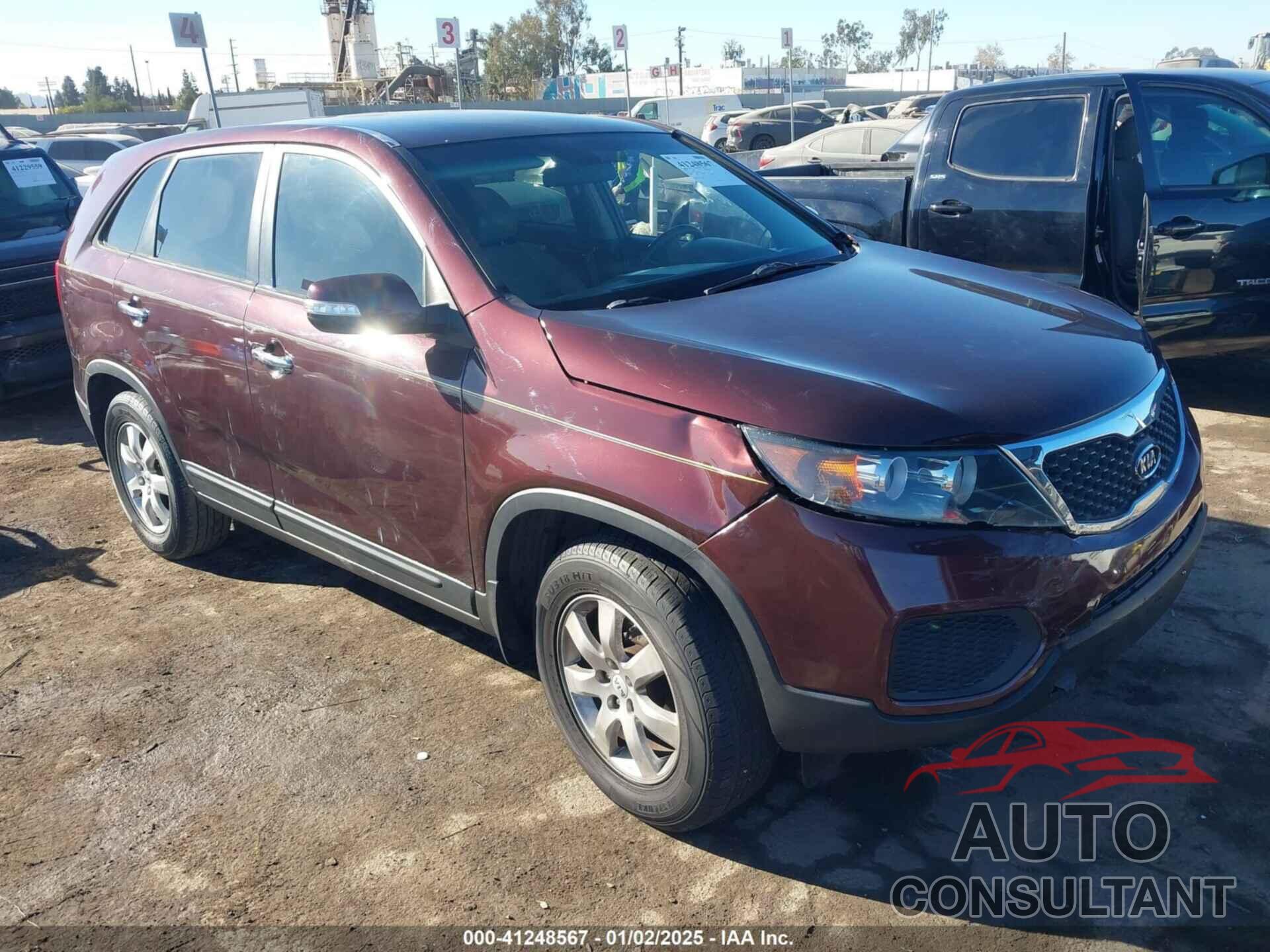 KIA SORENTO 2012 - 5XYKTCA65CG223069