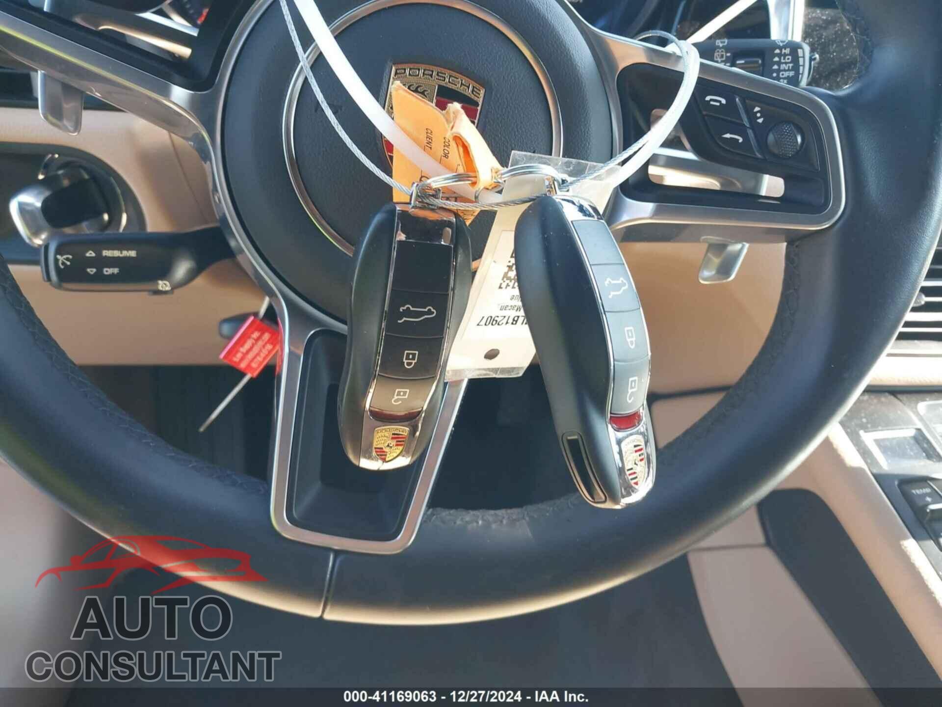 PORSCHE MACAN 2021 - WP1AA2A52MLB12907