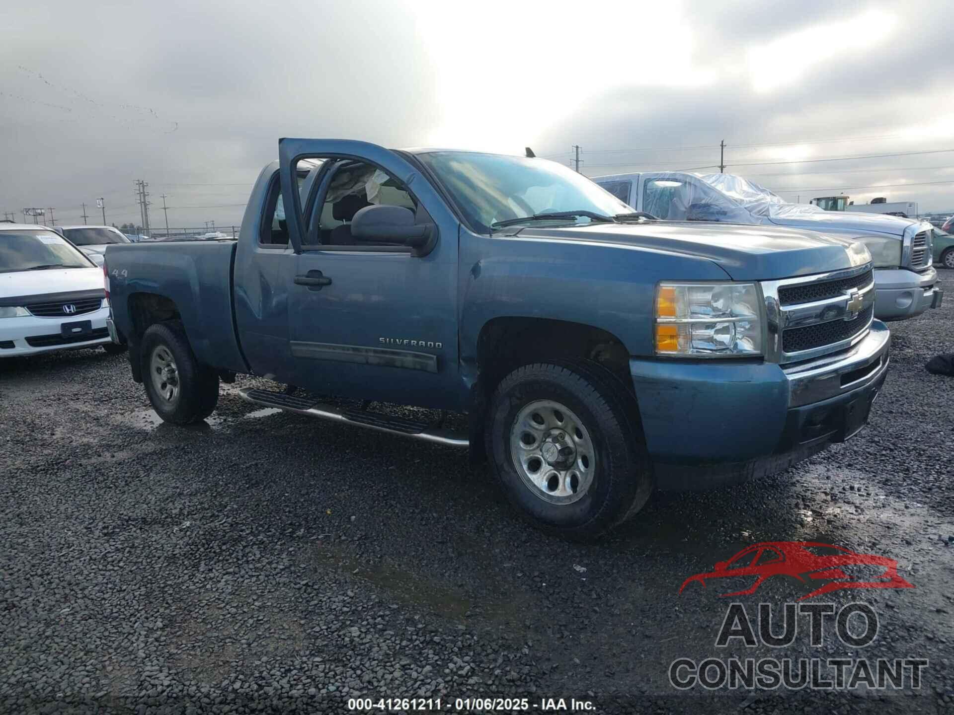 CHEVROLET SILVERADO 1500 2011 - 1GCRKREA0BZ251414