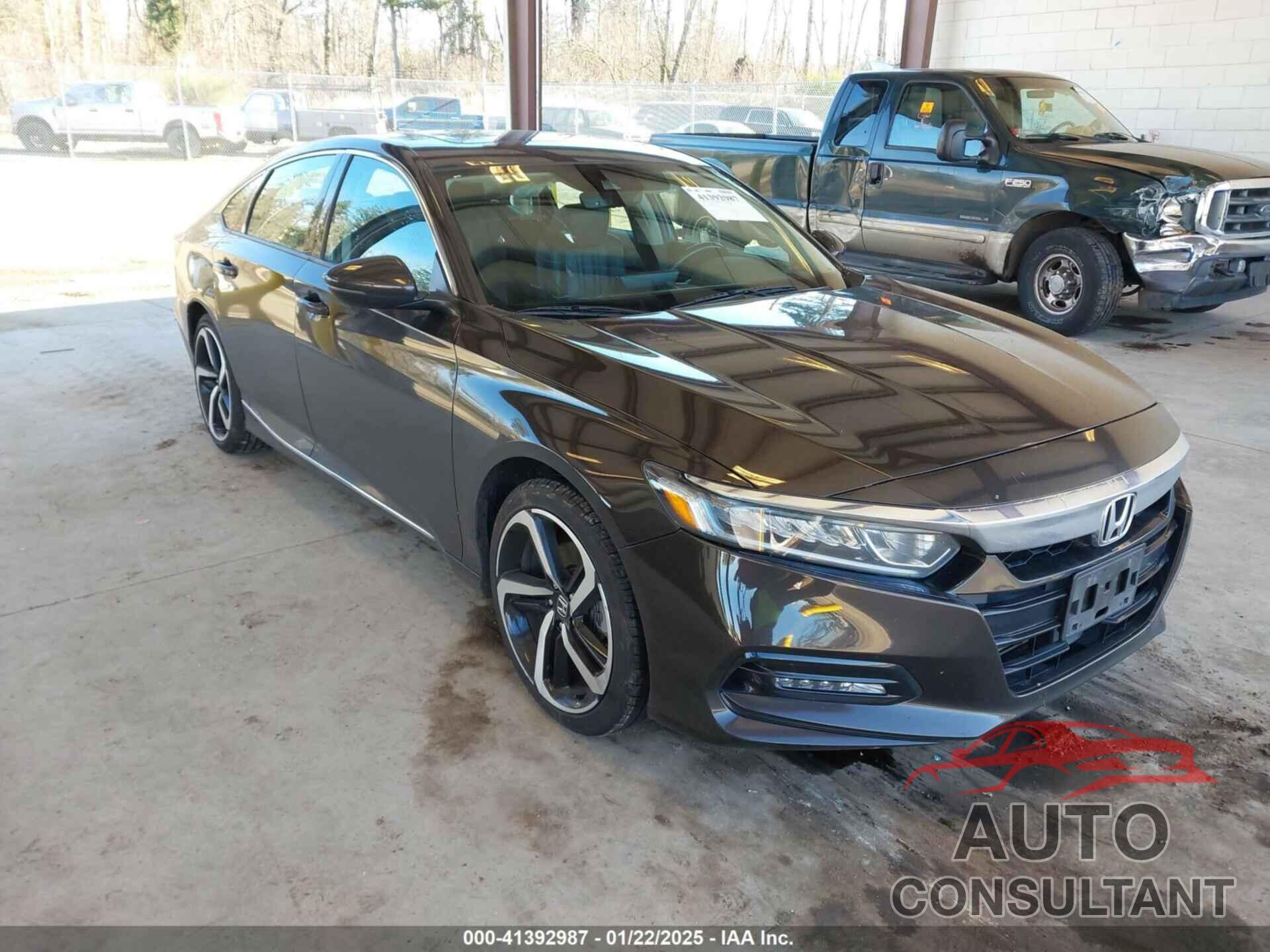HONDA ACCORD 2018 - 1HGCV2F50JA016158