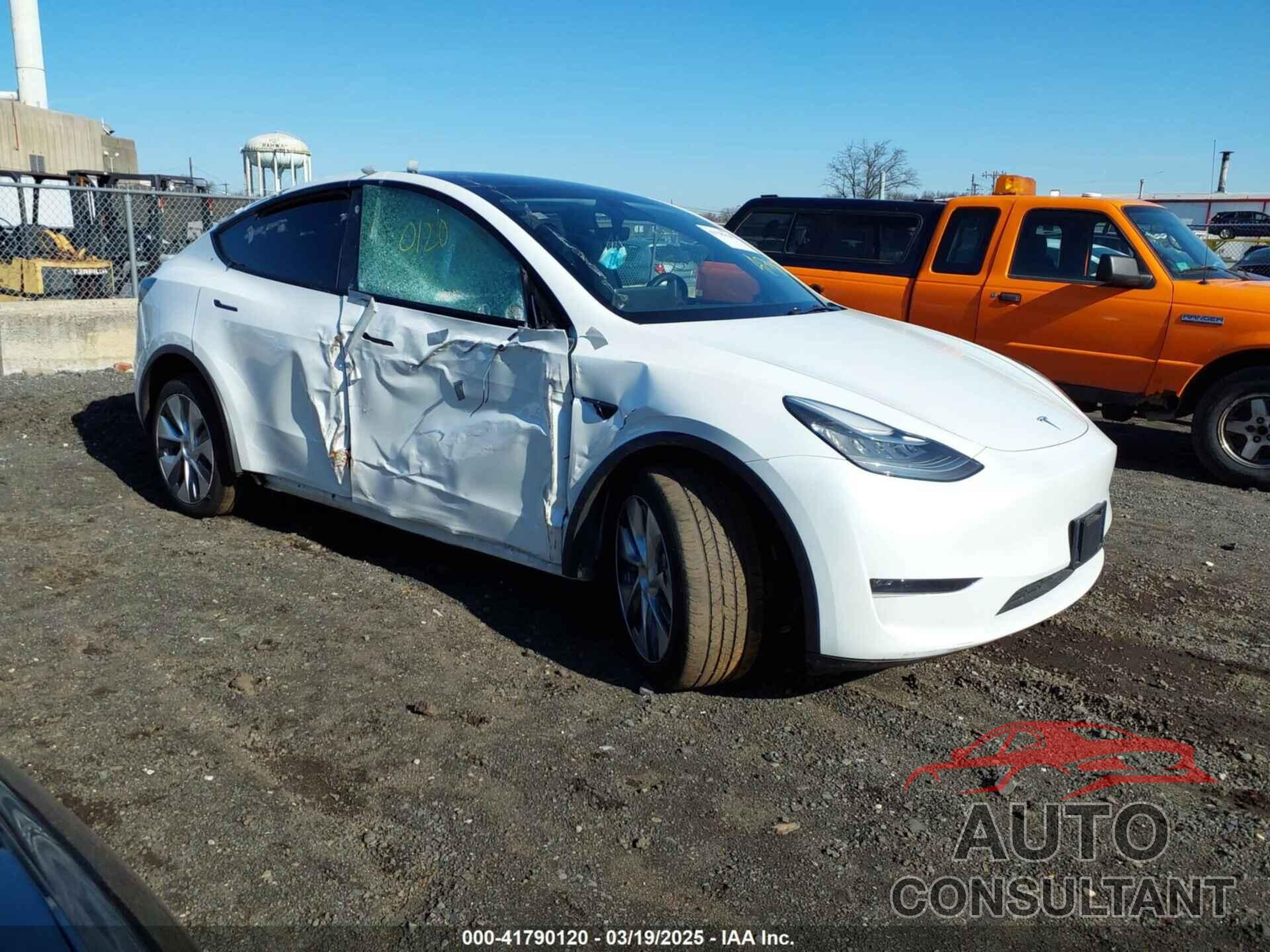 TESLA MODEL Y 2023 - 7SAYGDEE7PA082976