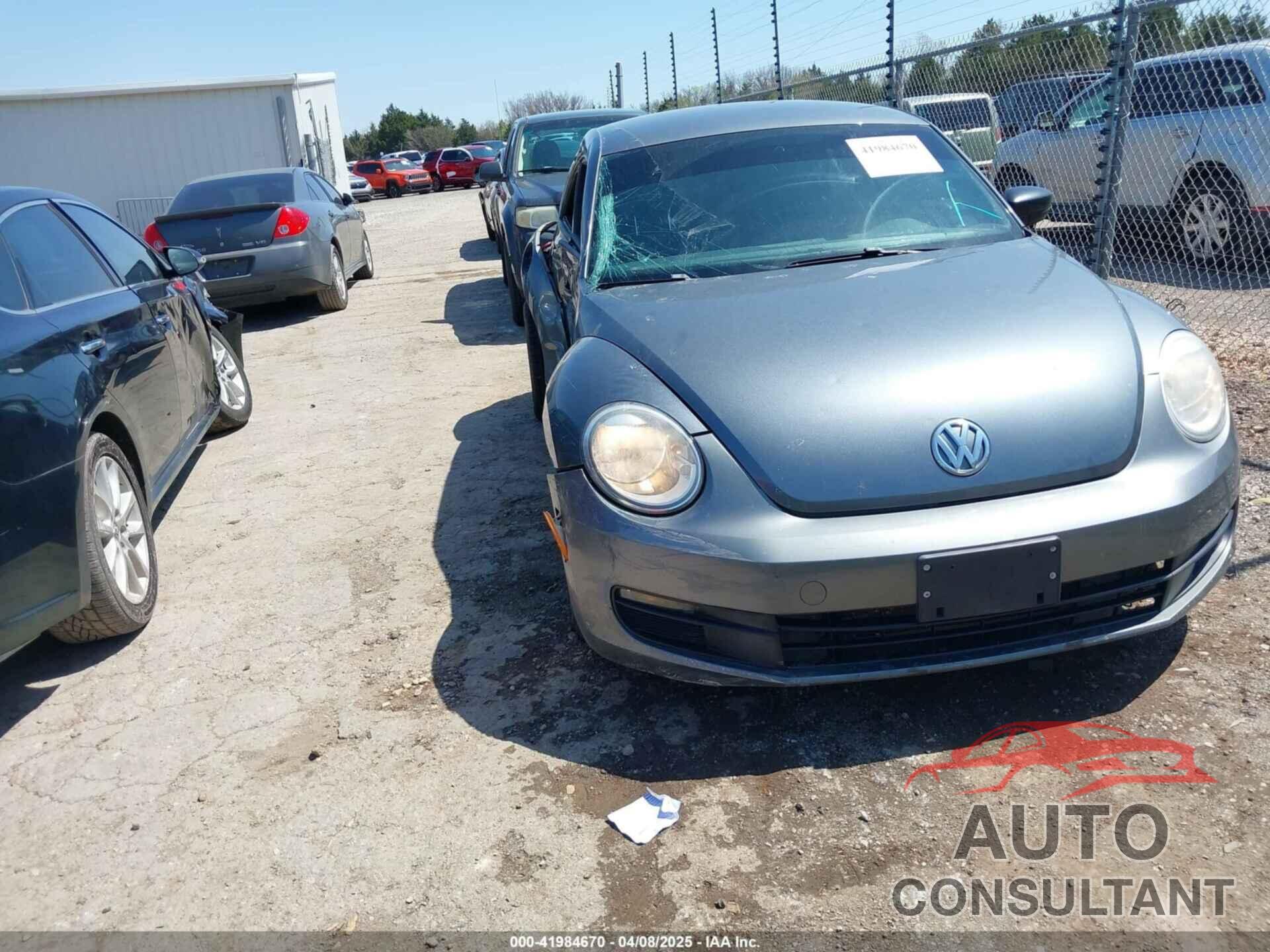 VOLKSWAGEN BEETLE 2013 - 3VWFP7ATXDM626534