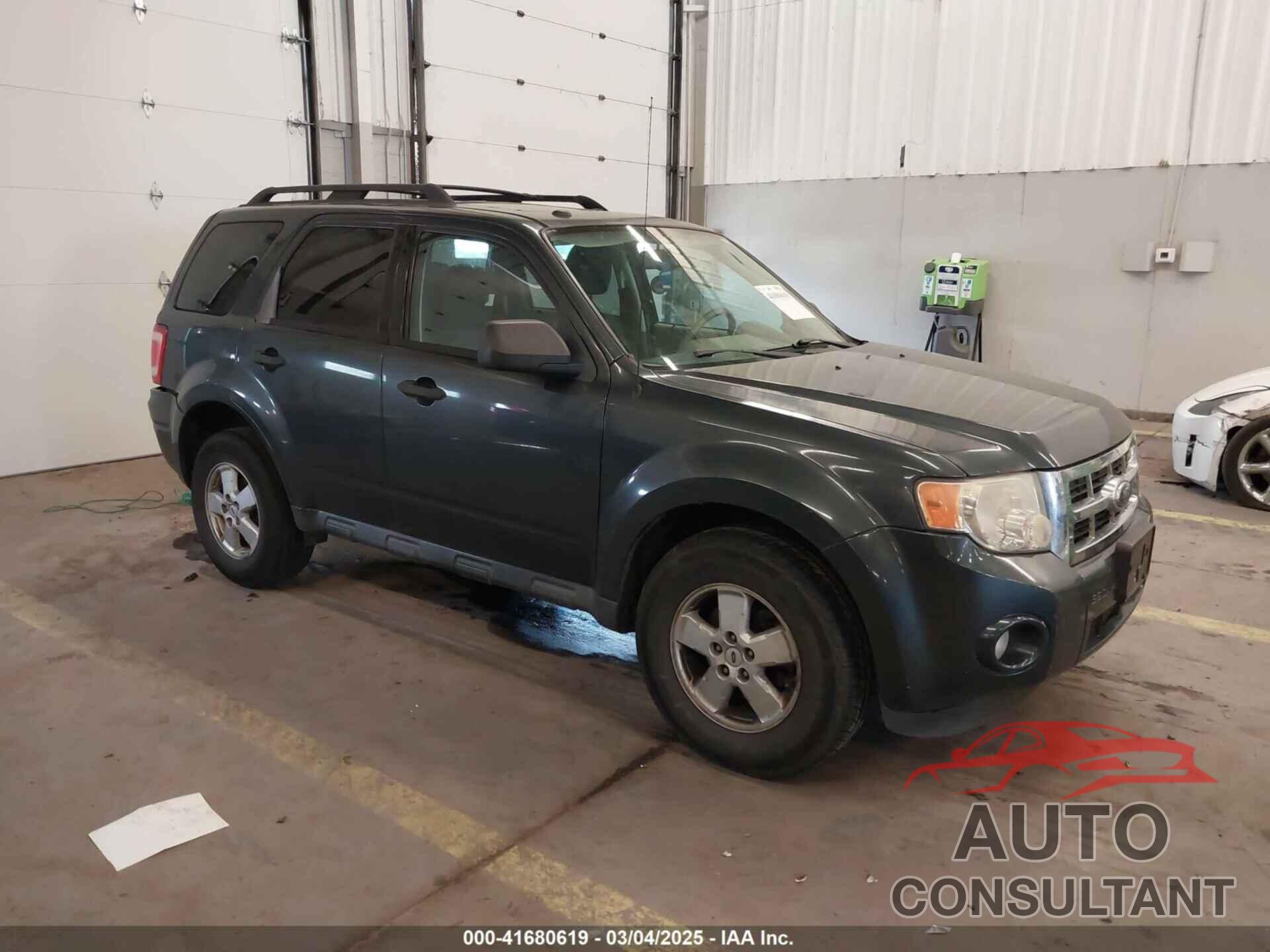 FORD ESCAPE 2009 - 1FMCU03G59KA16184
