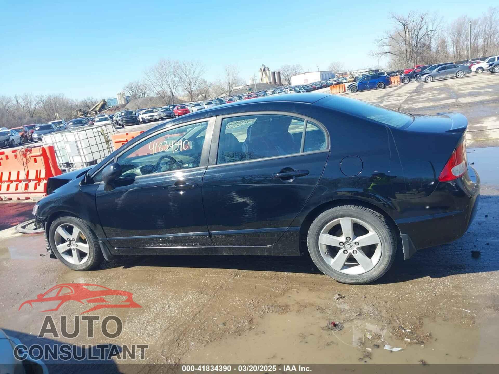 HONDA CIVIC 2010 - 19XFA1E60AE019652