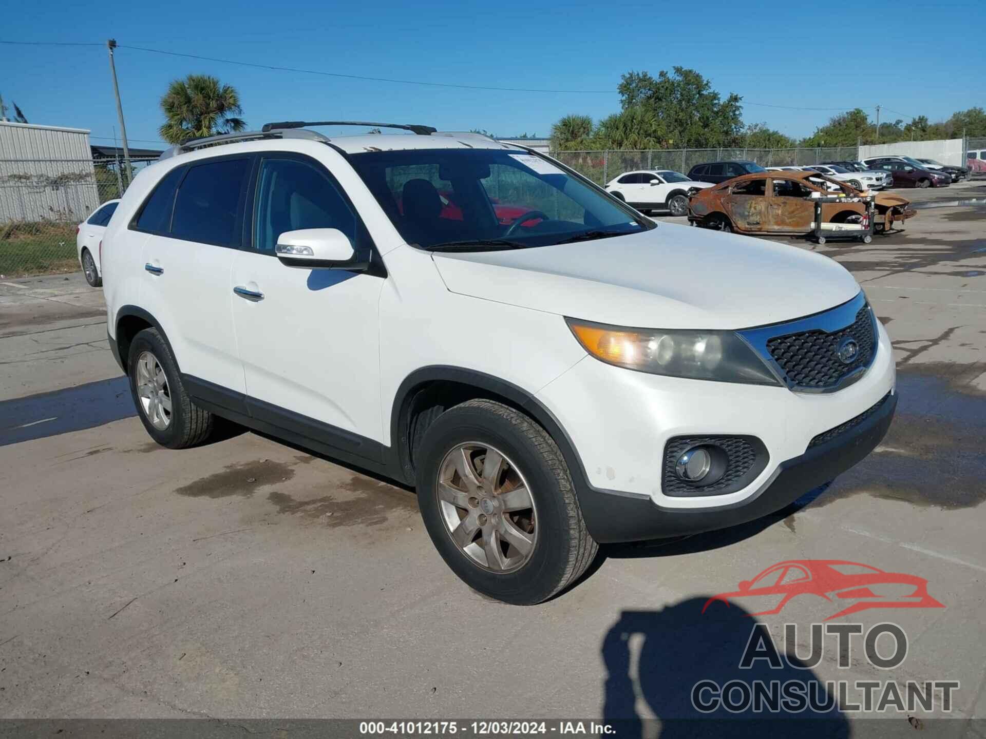 KIA SORENTO 2012 - 5XYKT4A25CG211457