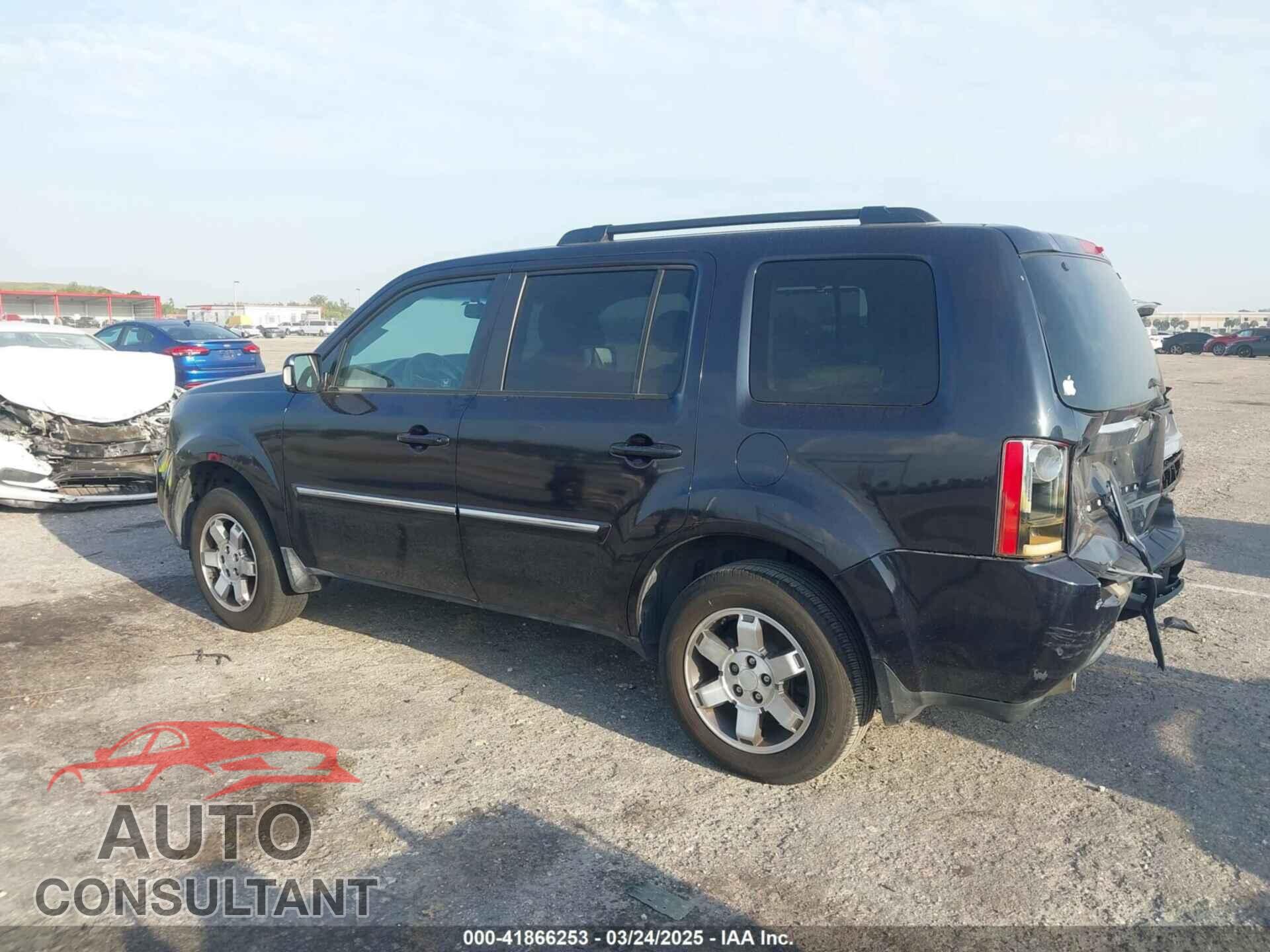 HONDA PILOT 2011 - 5FNYF3H92BB035973