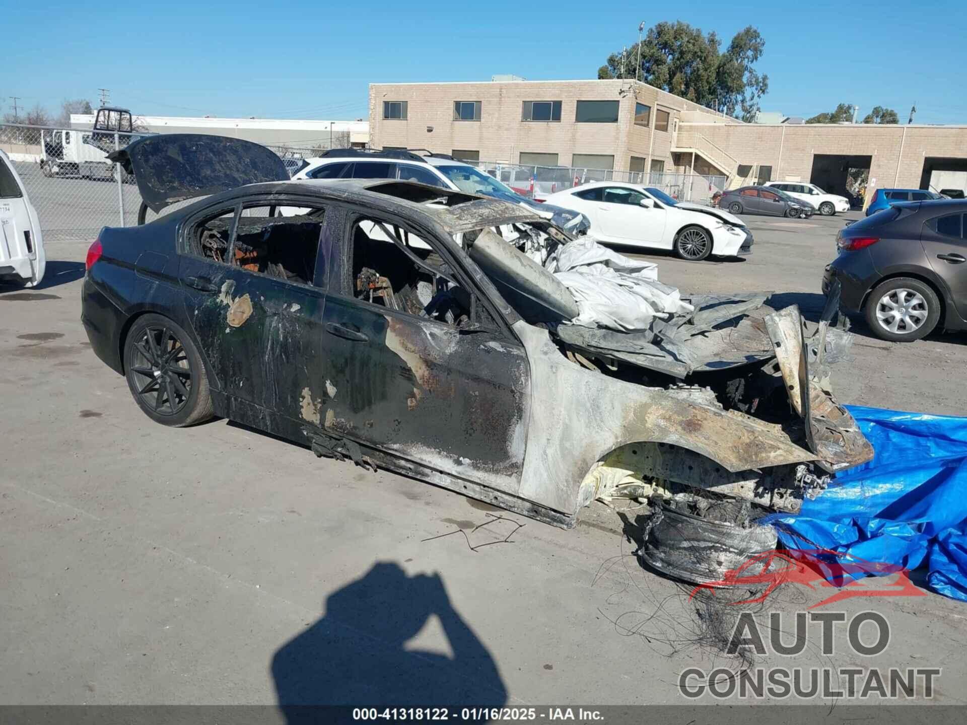 BMW 328I 2015 - WBA3C1C5XFK120142