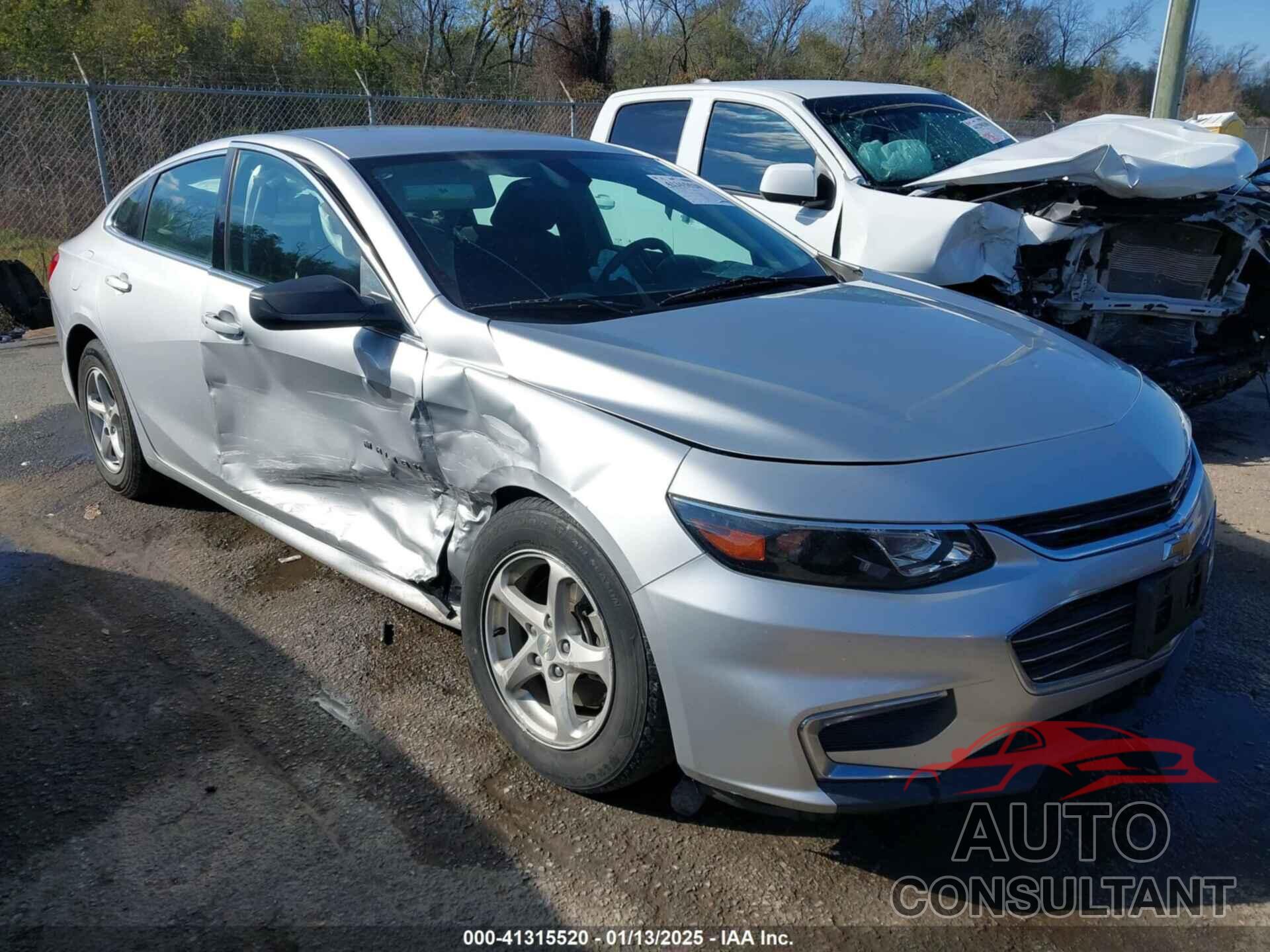CHEVROLET MALIBU 2018 - 1G1ZB5ST0JF182537
