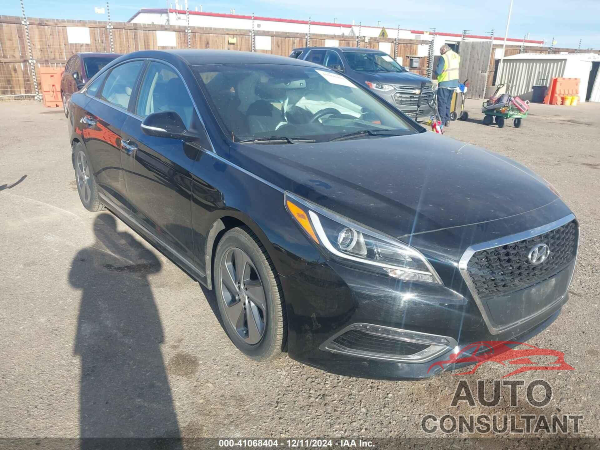 HYUNDAI SONATA HYBRID 2017 - KMHE34L13HA044732