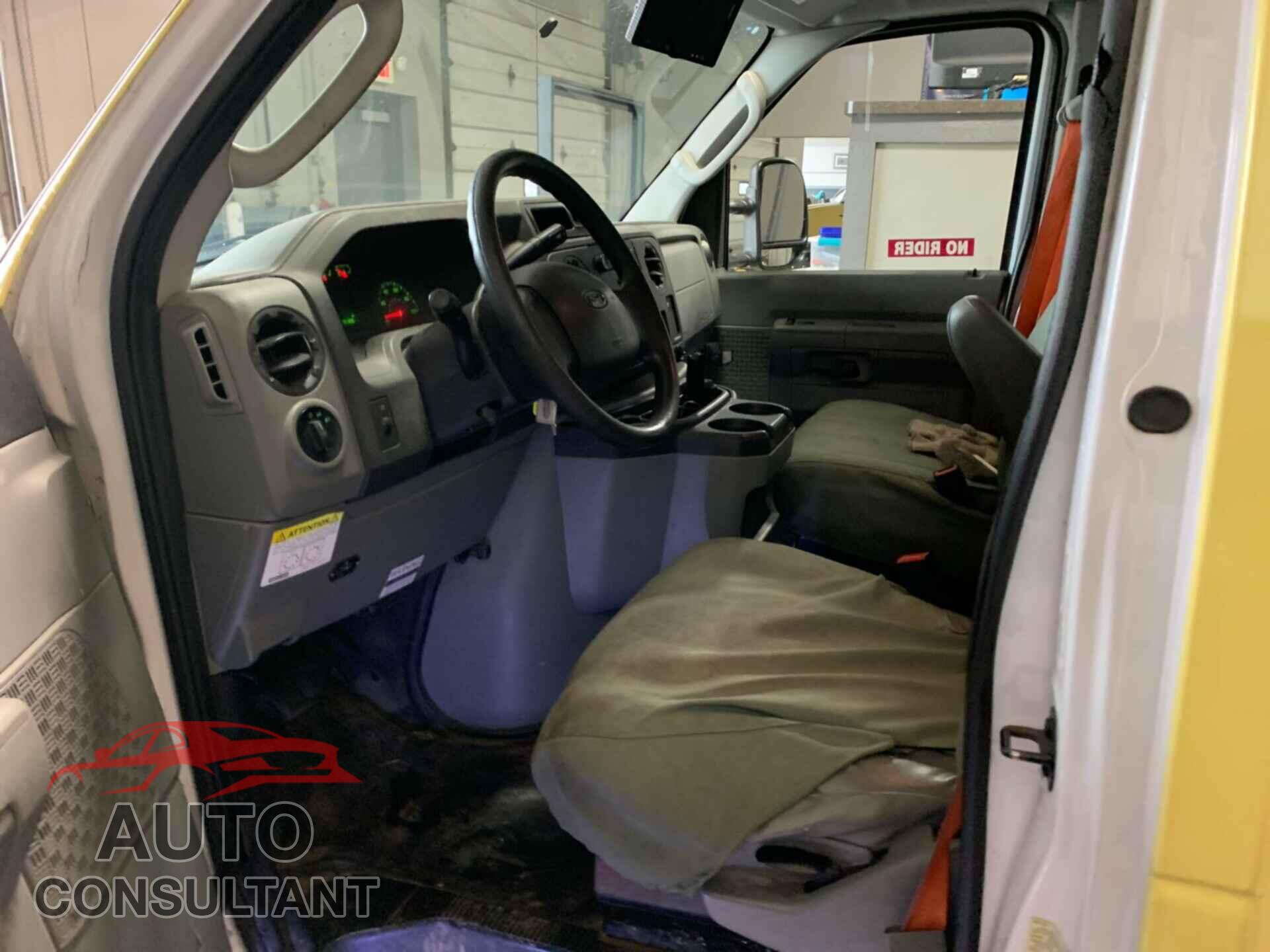FORD ECONOLINE 2017 - 1FDXE4FS9HDC72238