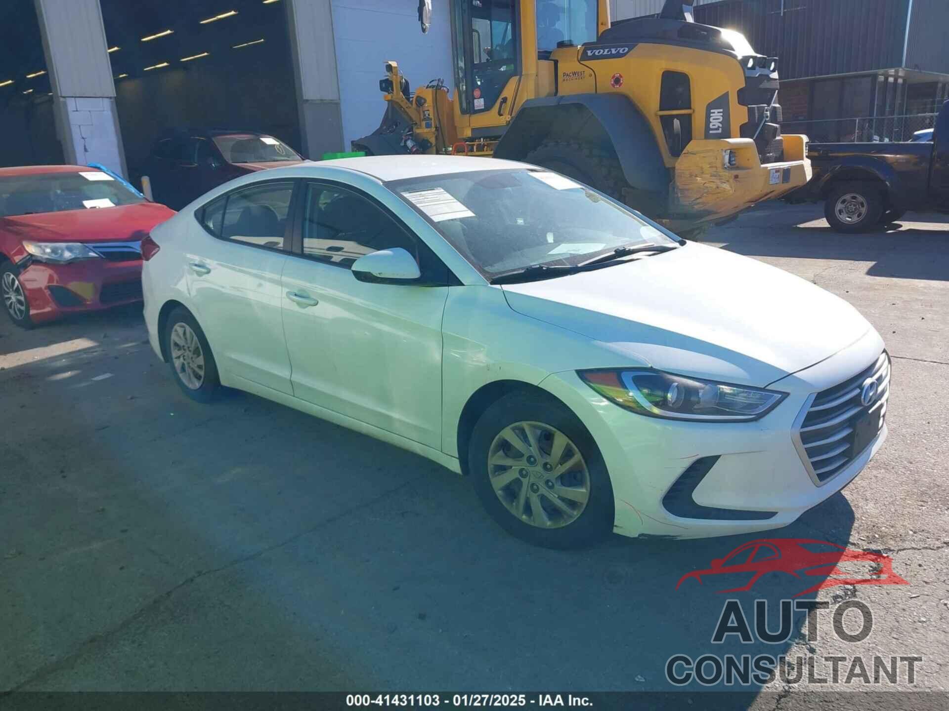 HYUNDAI ELANTRA 2018 - 5NPD74LF5JH376878