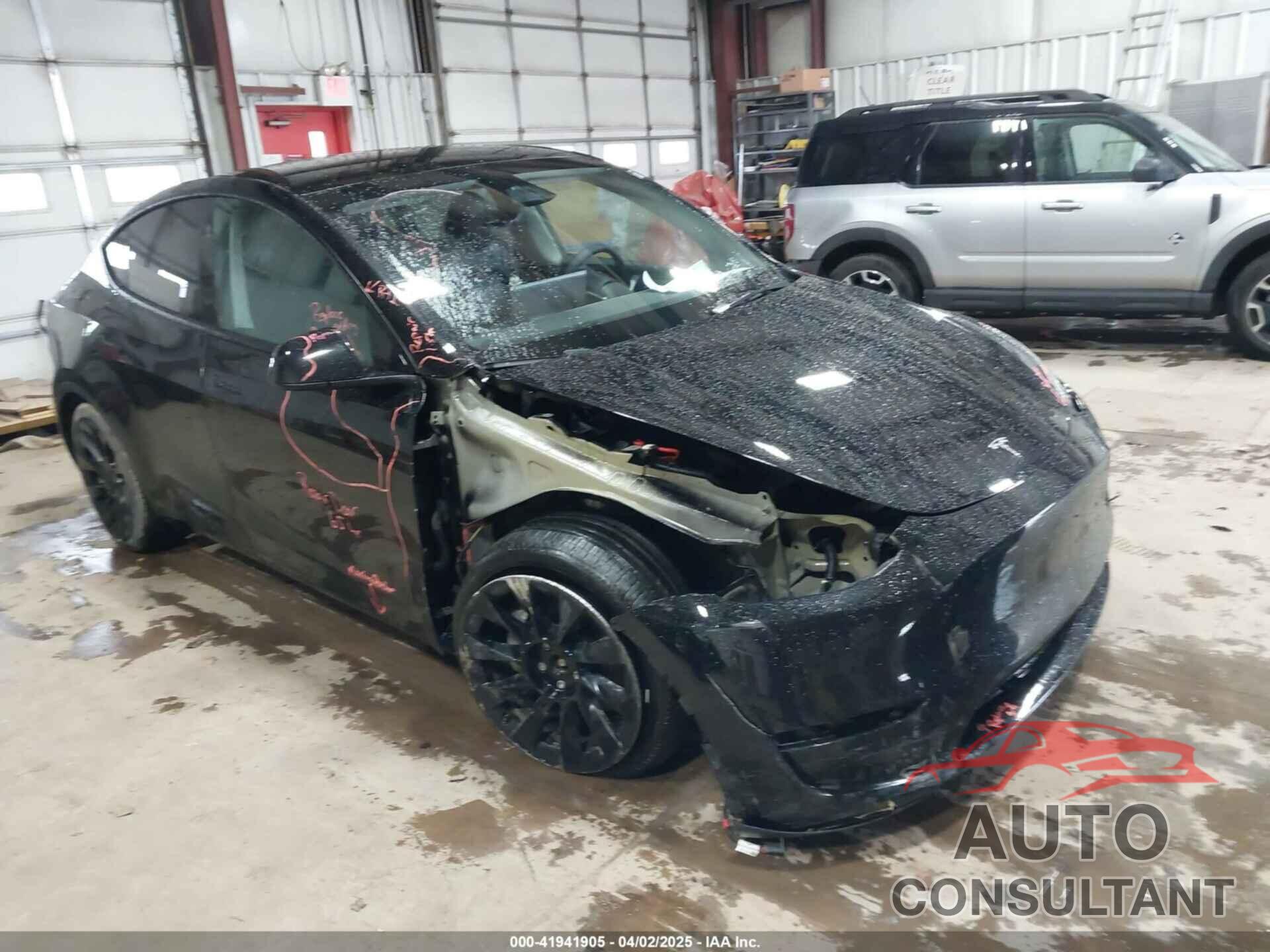 TESLA MODEL Y 2023 - 7SAYGDEE2PF808844
