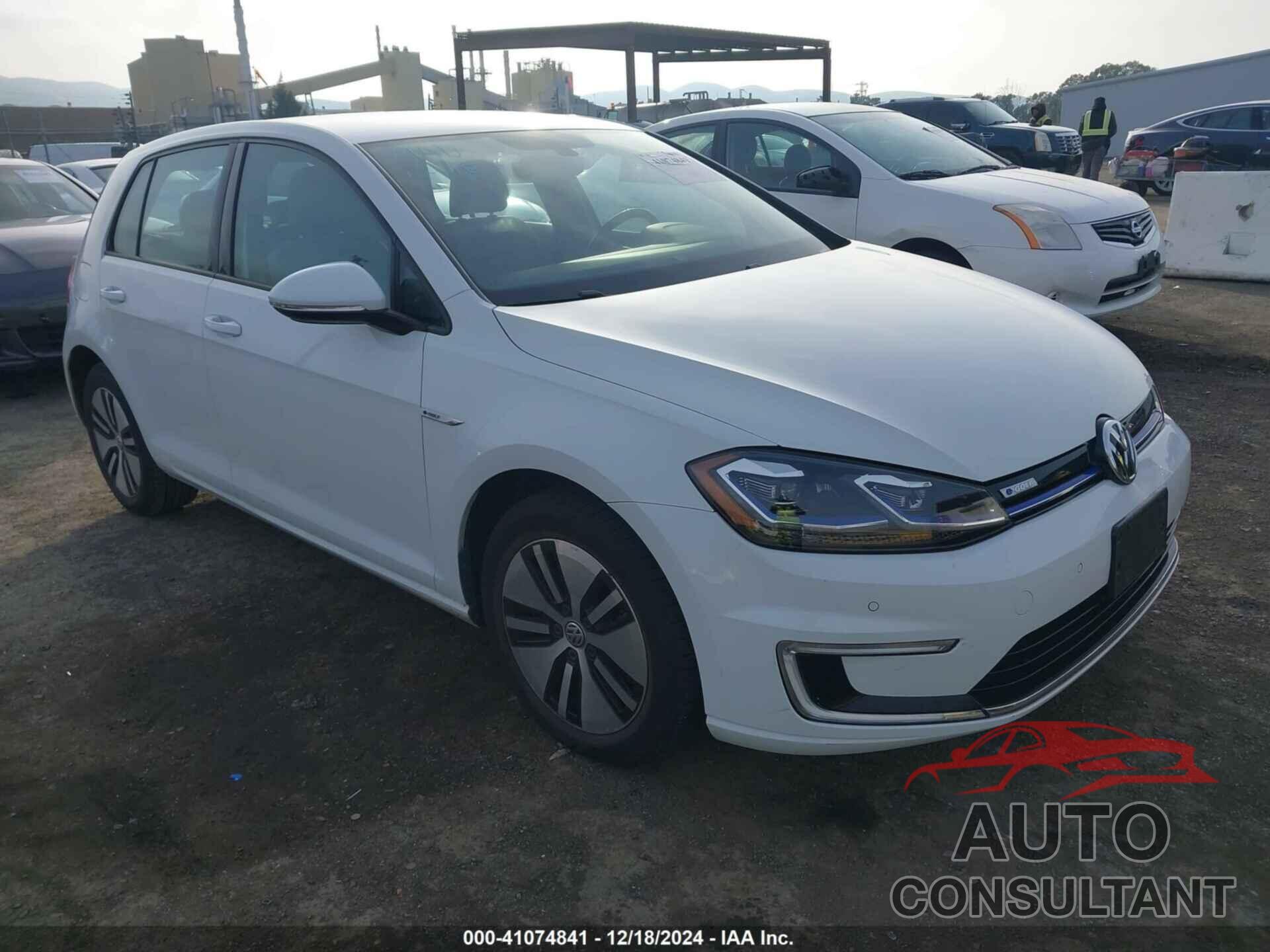 VOLKSWAGEN E-GOLF 2017 - WVWPR7AU3HW950215