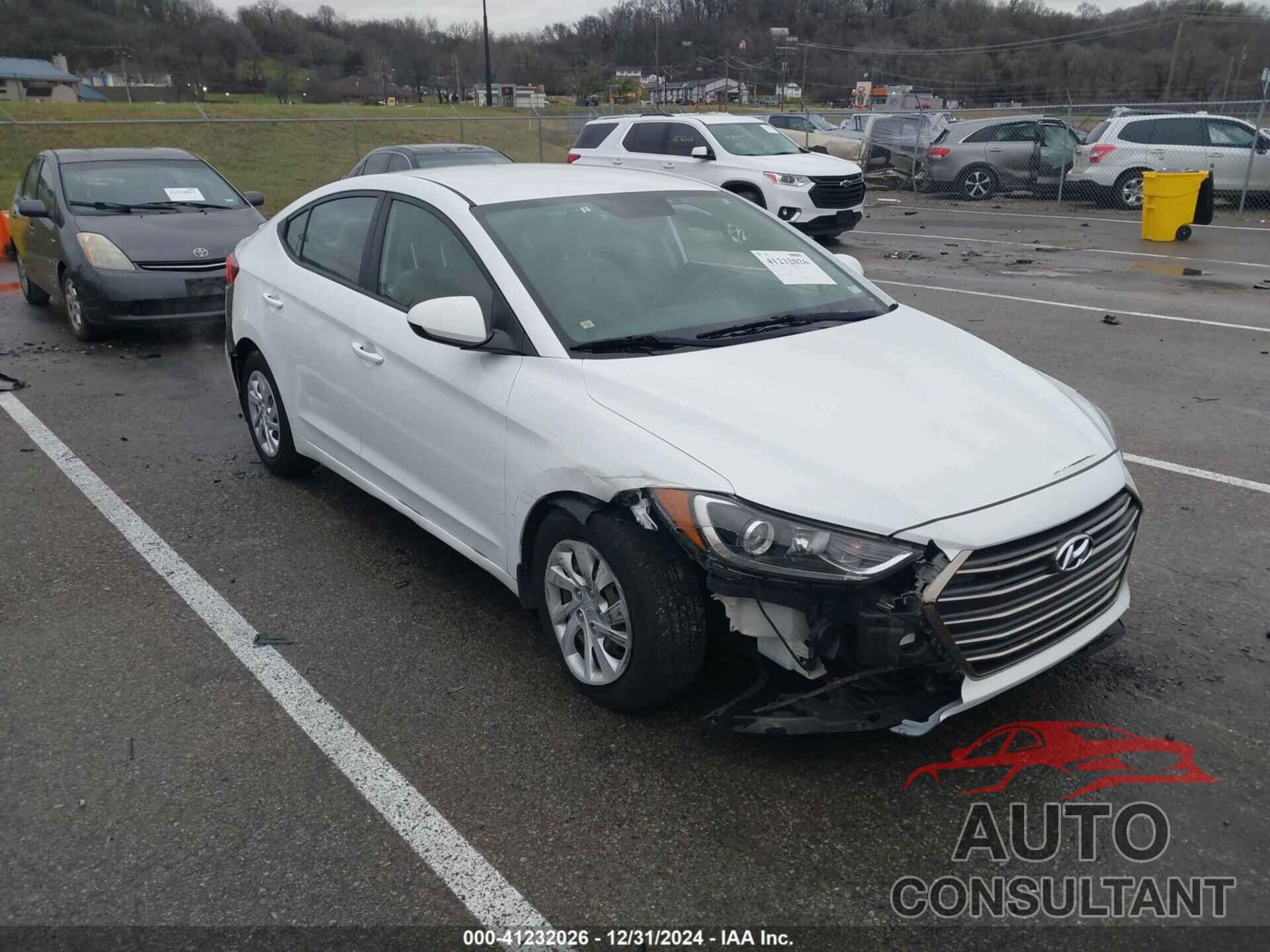 HYUNDAI ELANTRA 2018 - 5NPD74LF5JH231971