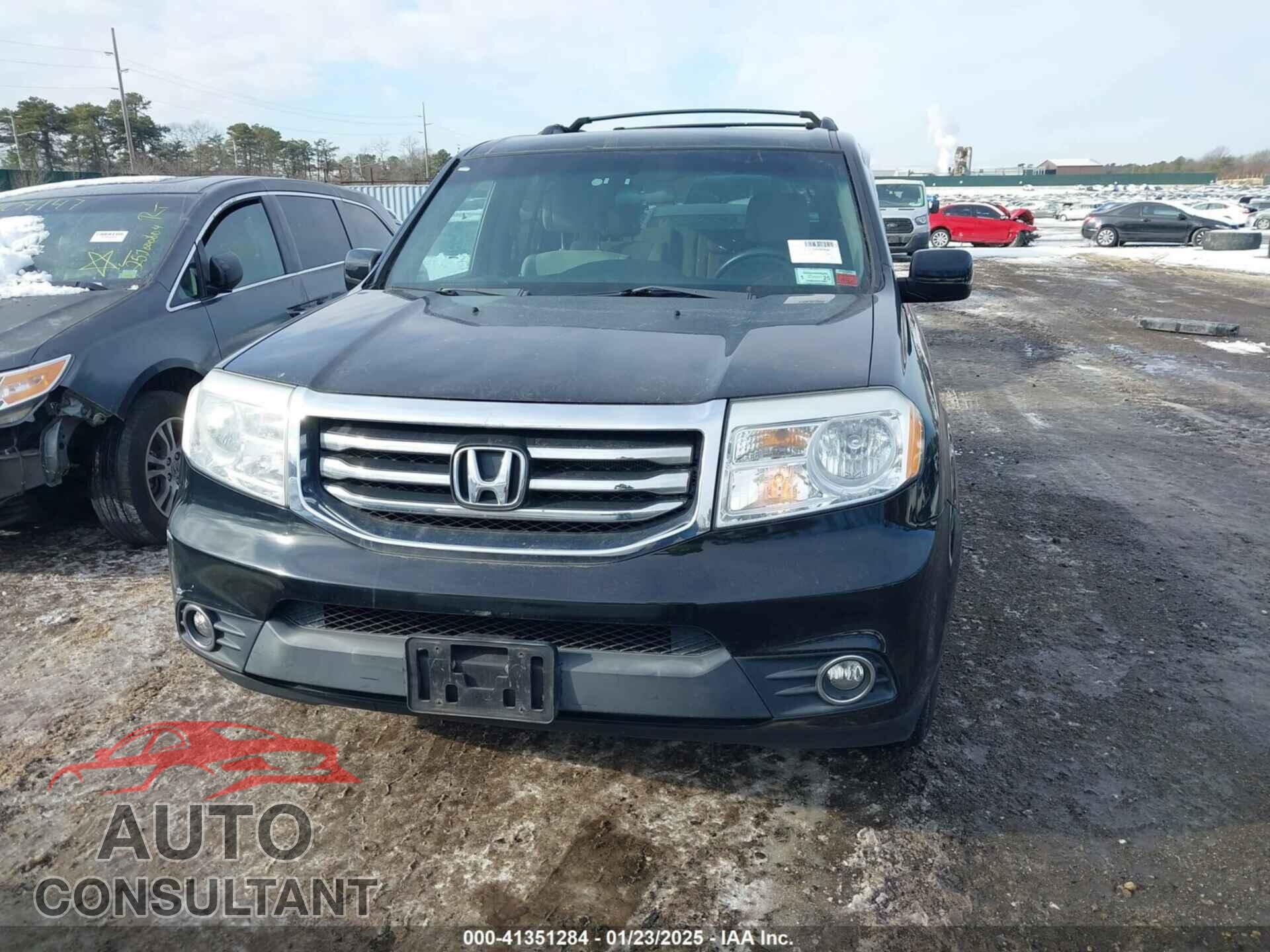 HONDA PILOT 2014 - 5FNYF4H4XEB005702