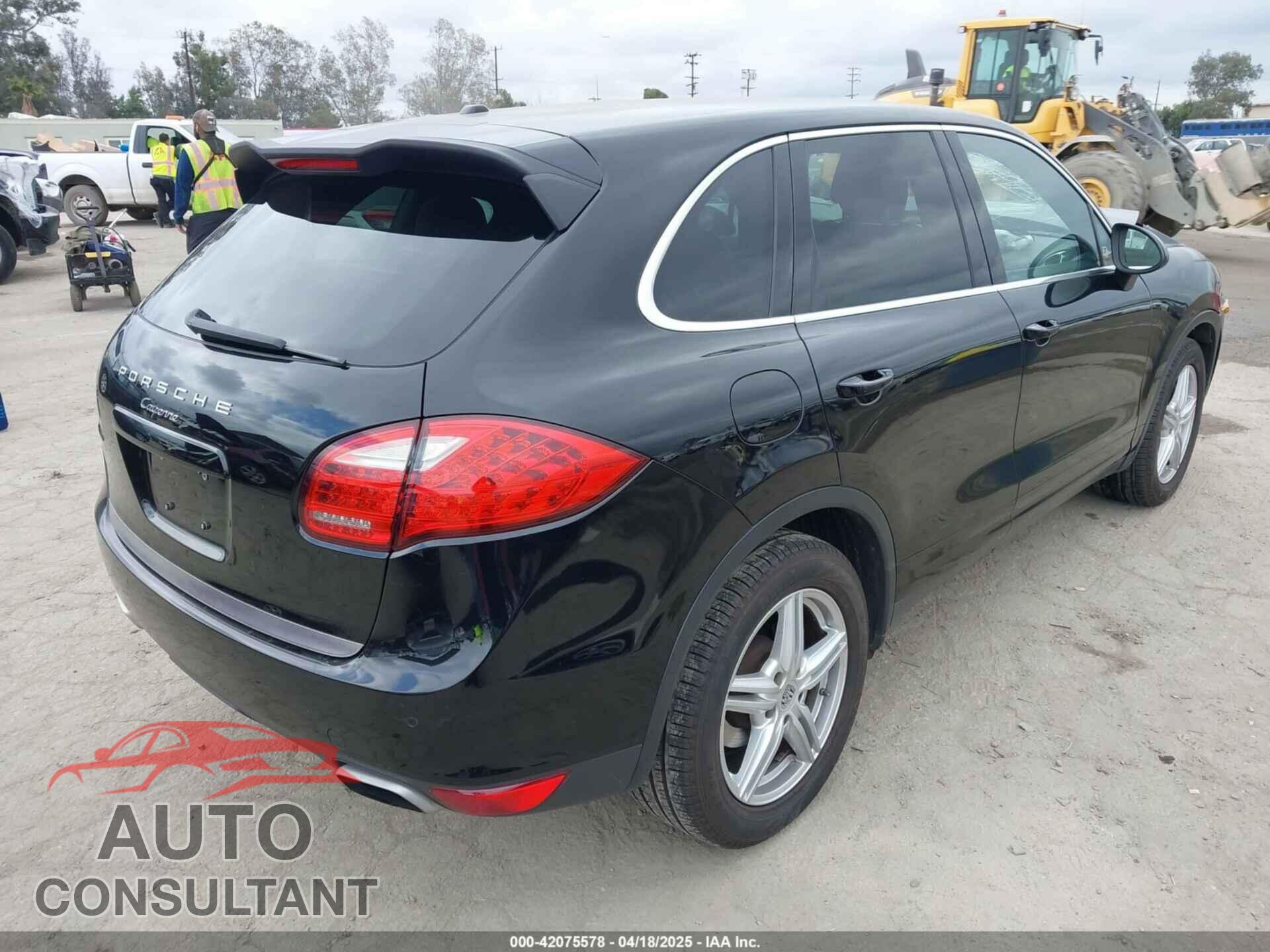 PORSCHE CAYENNE 2011 - WP1AA2A2XBLA05624