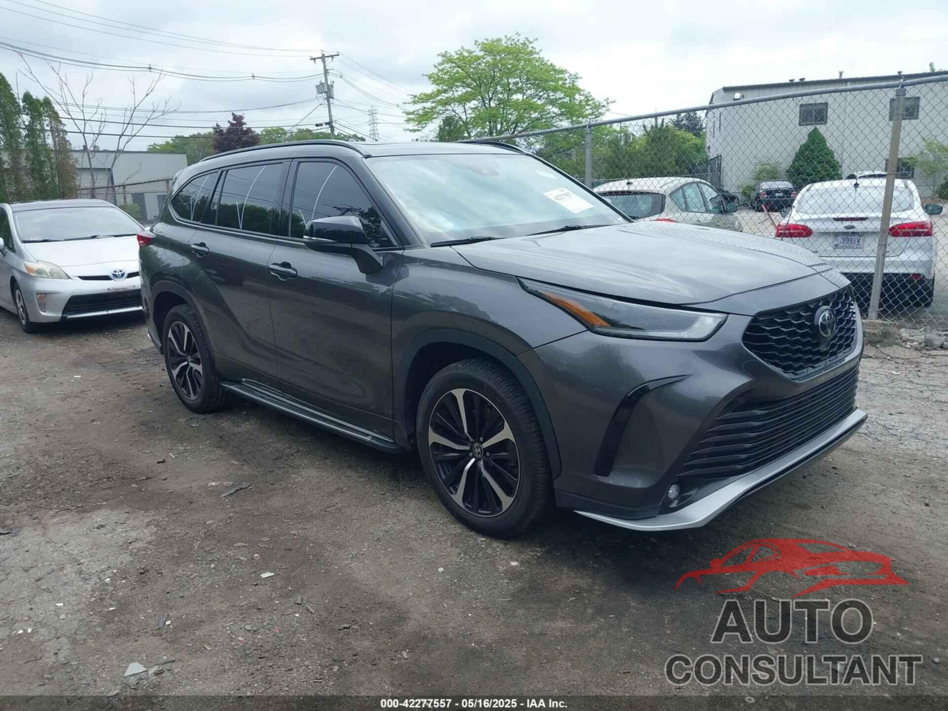 TOYOTA HIGHLANDER 2021 - 5TDLZRAH7MS056497
