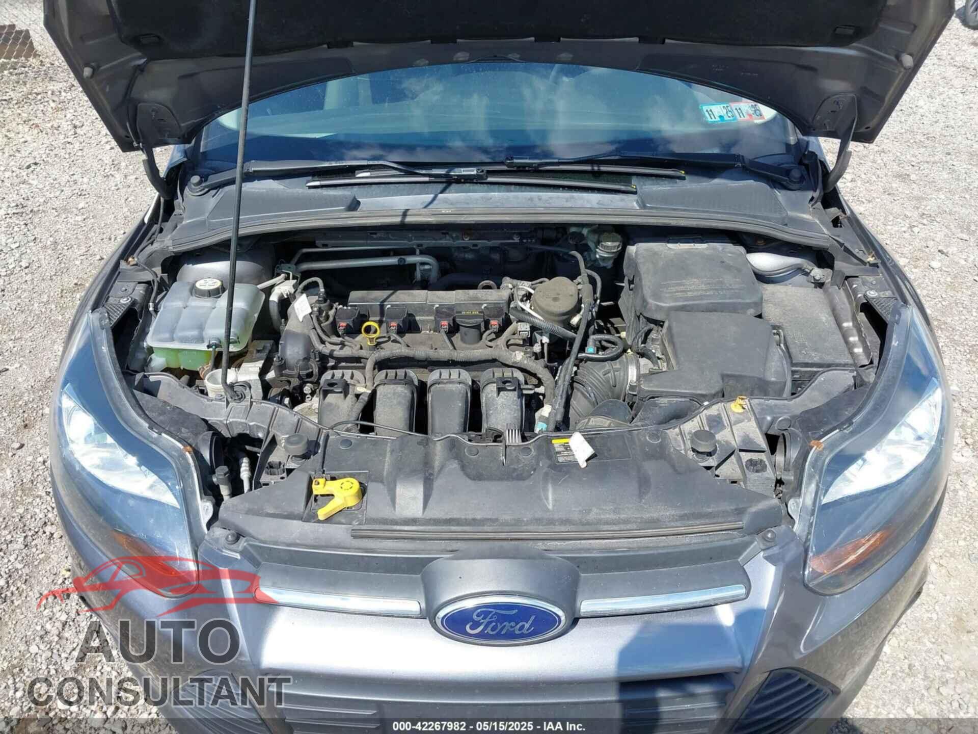 FORD FOCUS 2014 - 1FADP3F2XEL136526