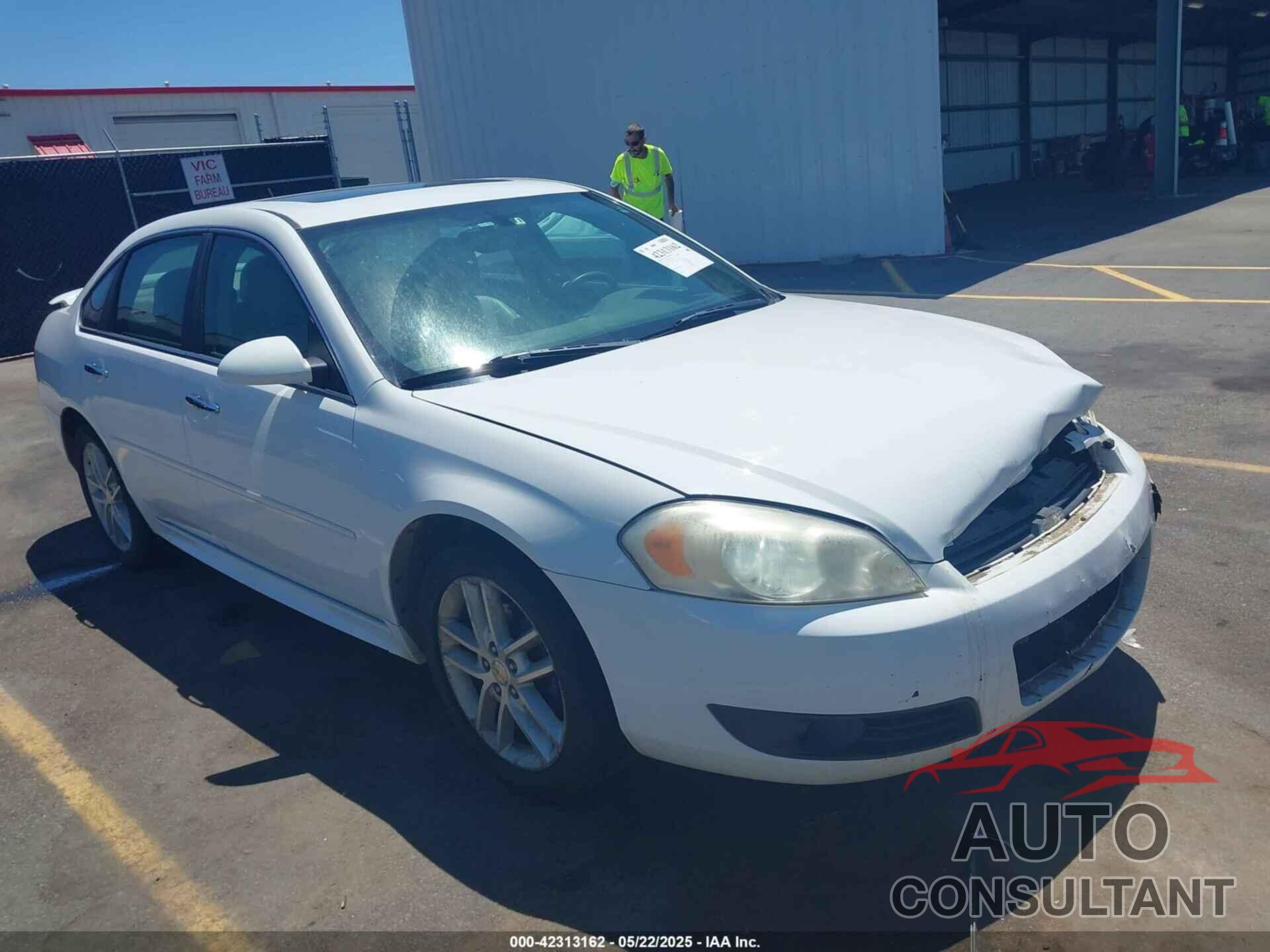 CHEVROLET IMPALA 2011 - 2G1WC5EM5B1104204