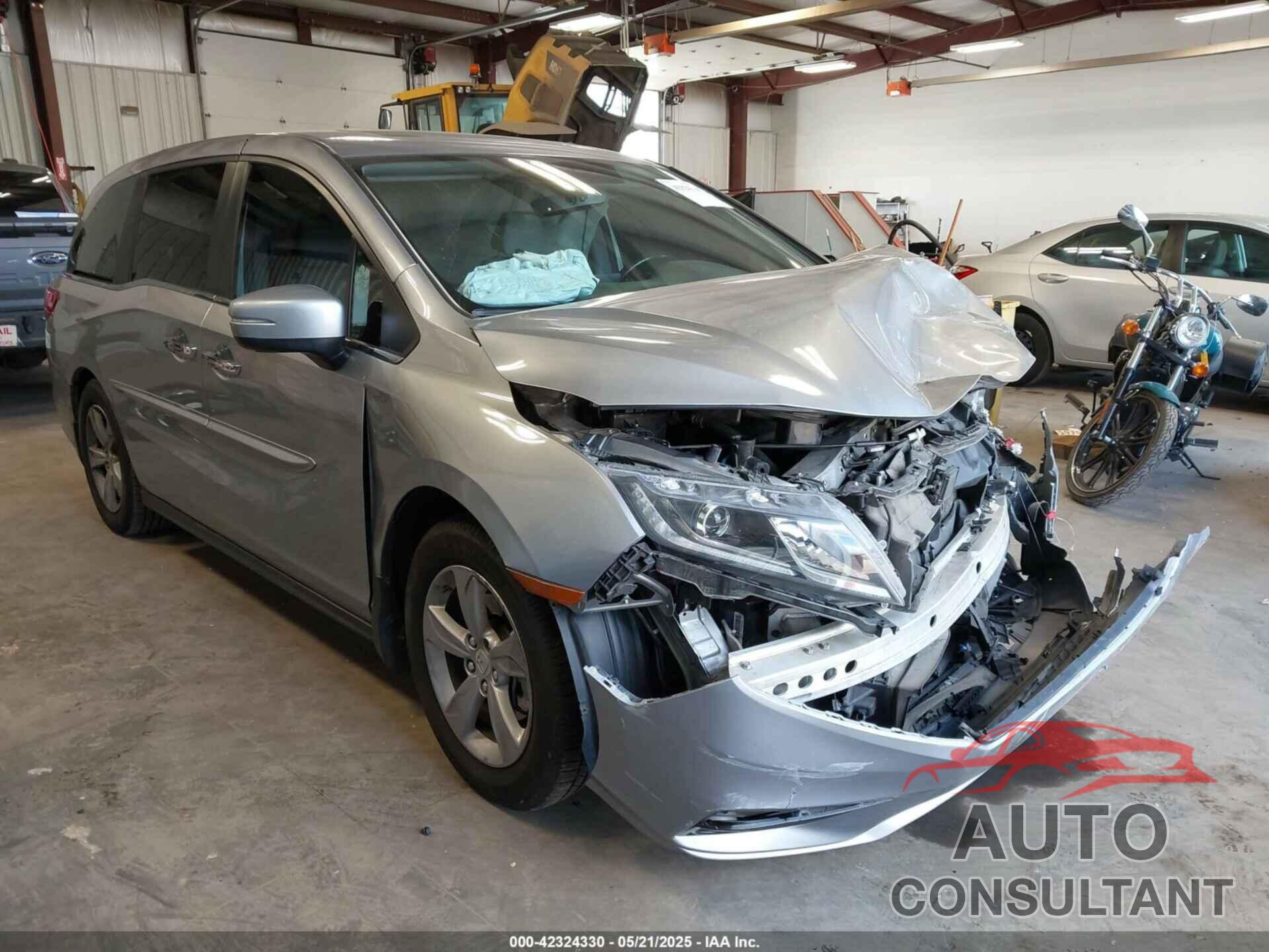 HONDA ODYSSEY 2018 - 5FNRL6H70JB059653