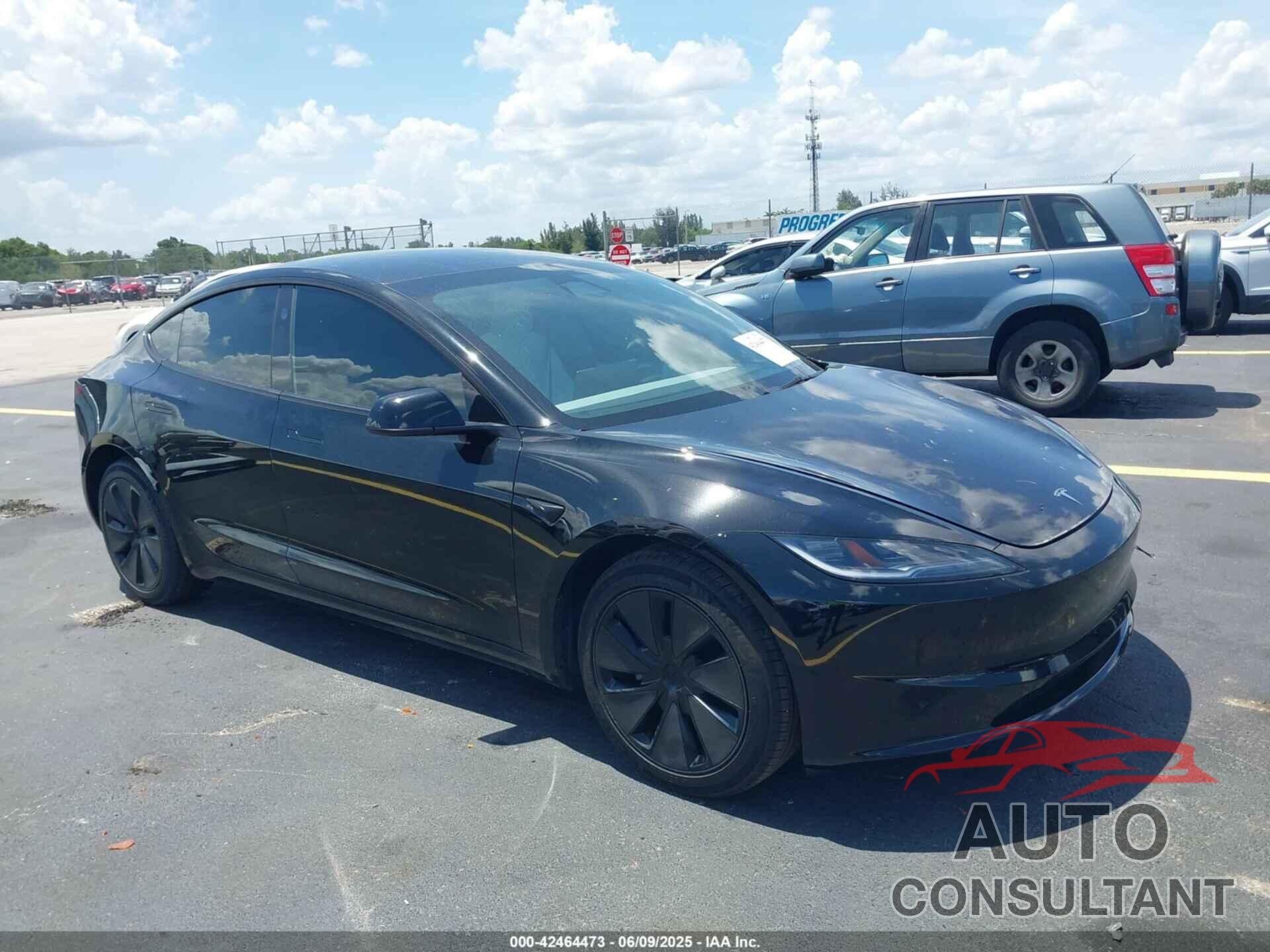TESLA MODEL 3 2024 - 5YJ3E1EA9RF861066