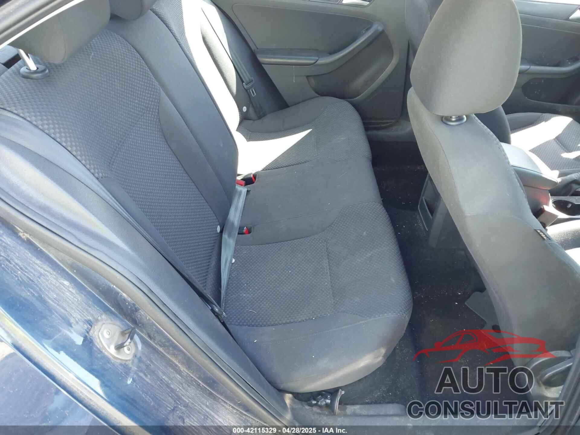 VOLKSWAGEN JETTA 2014 - 3VW2K7AJ4EM256582