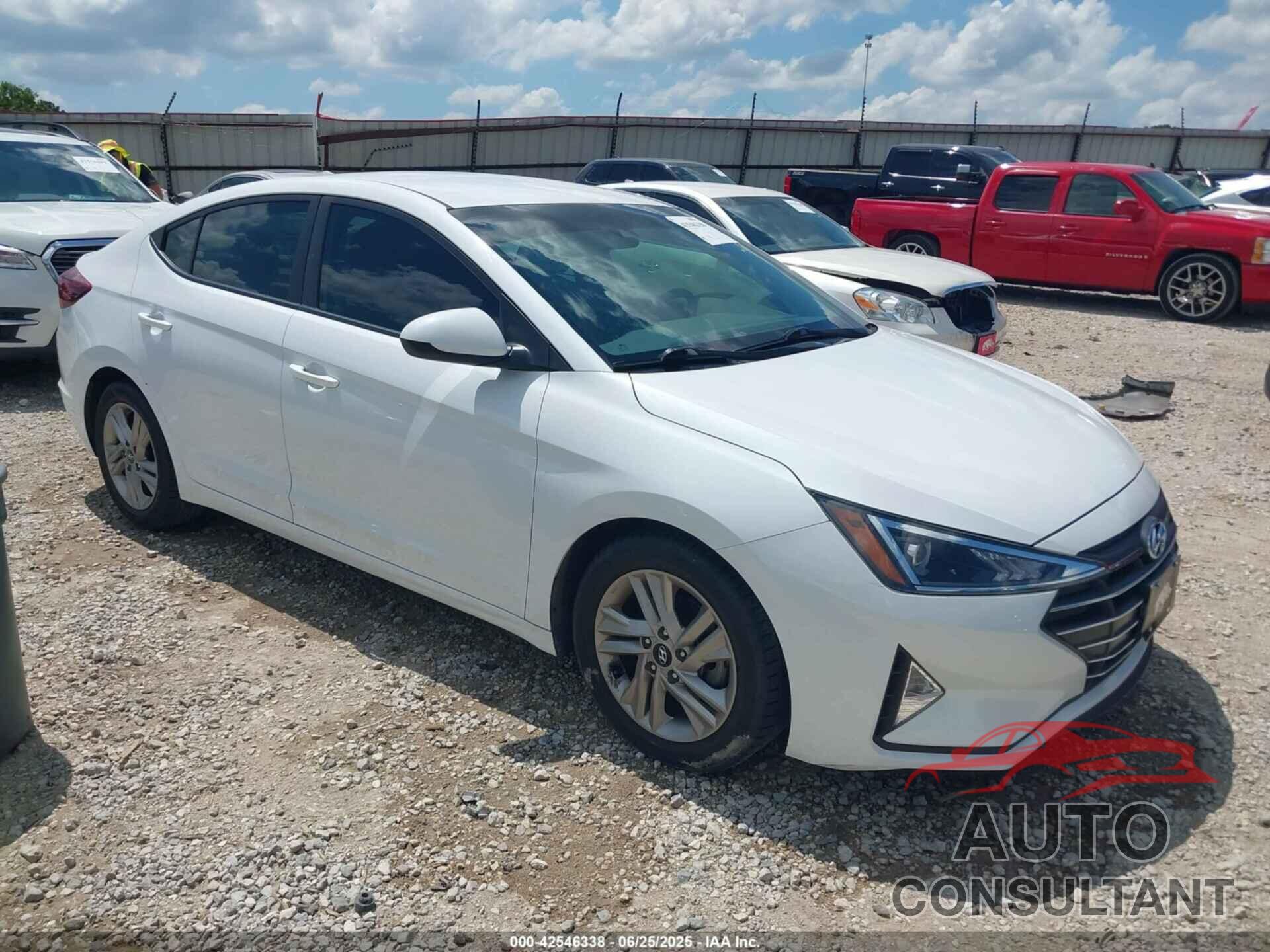 HYUNDAI ELANTRA 2020 - 5NPD84LF2LH533105
