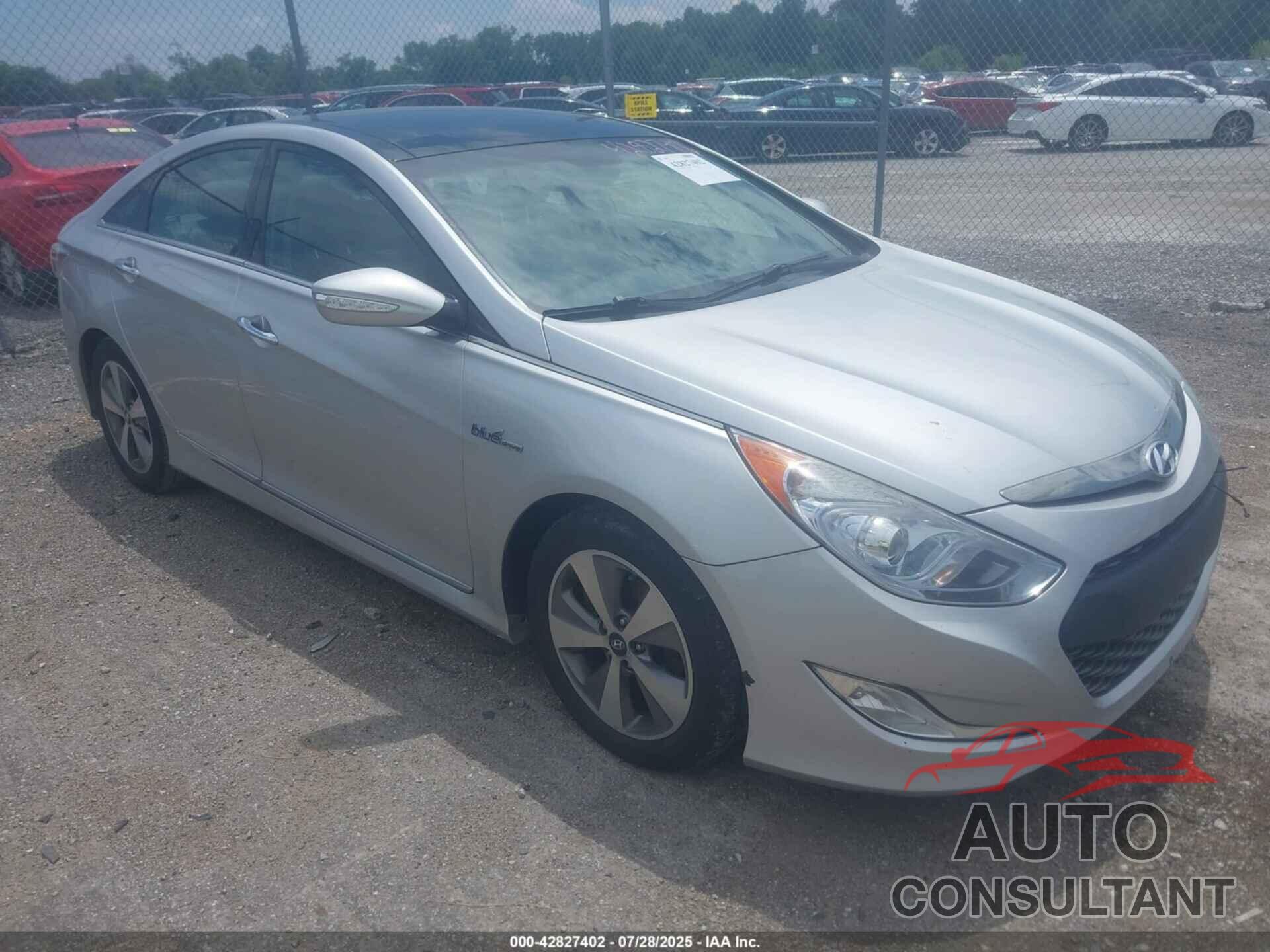HYUNDAI SONATA HYBRID 2011 - KMHEC4A49BA006930
