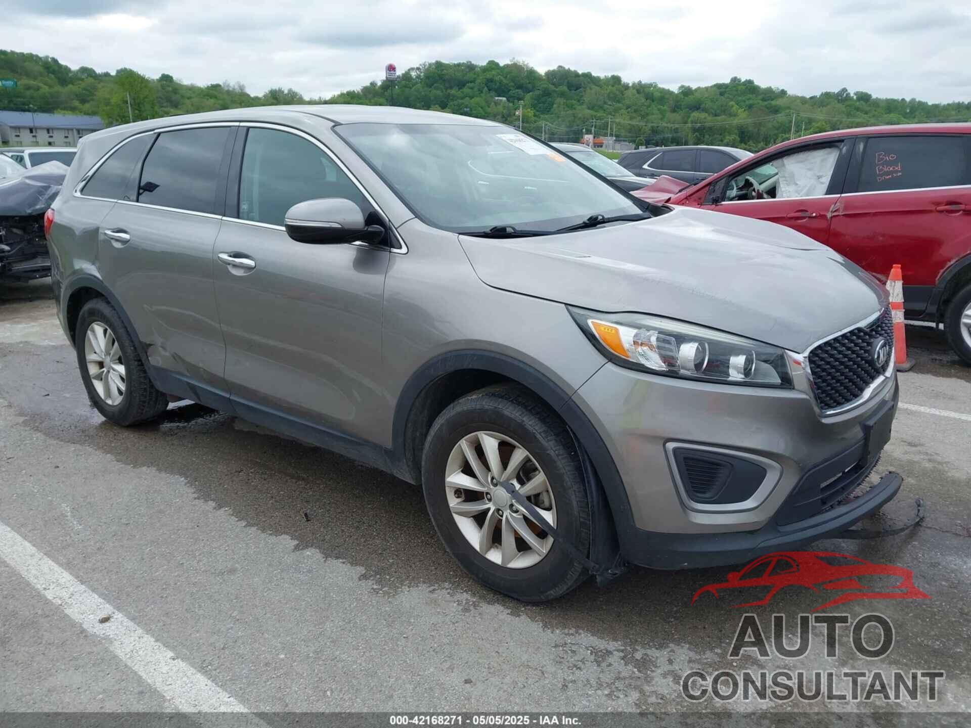 KIA SORENTO 2017 - 5XYPG4A31HG285324
