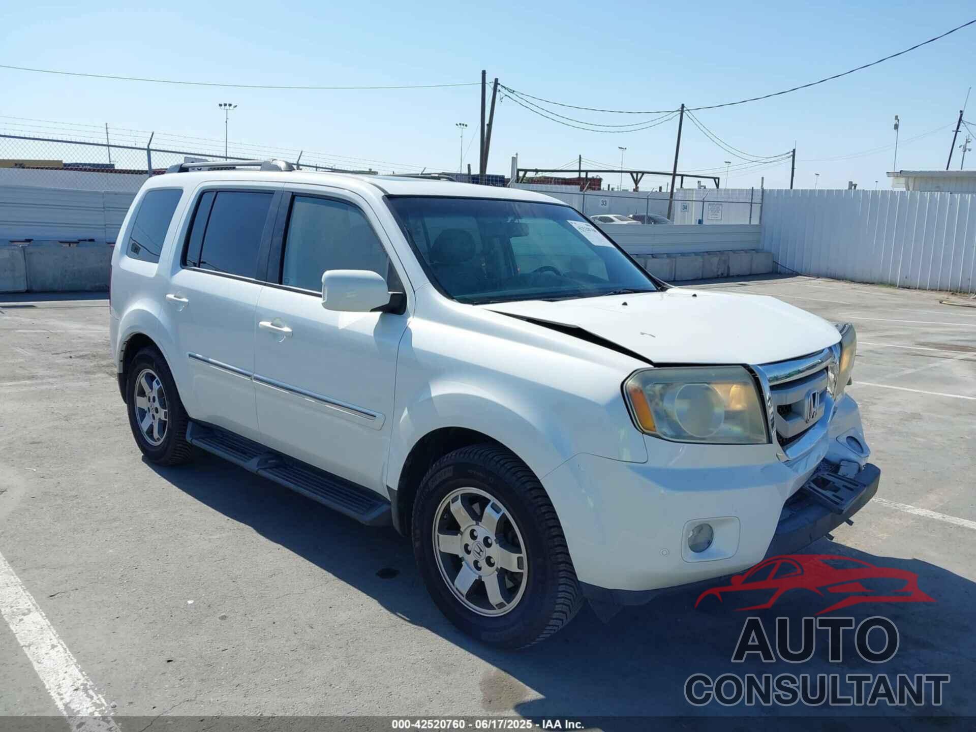 HONDA PILOT 2011 - 5FNYF4H90BB054740