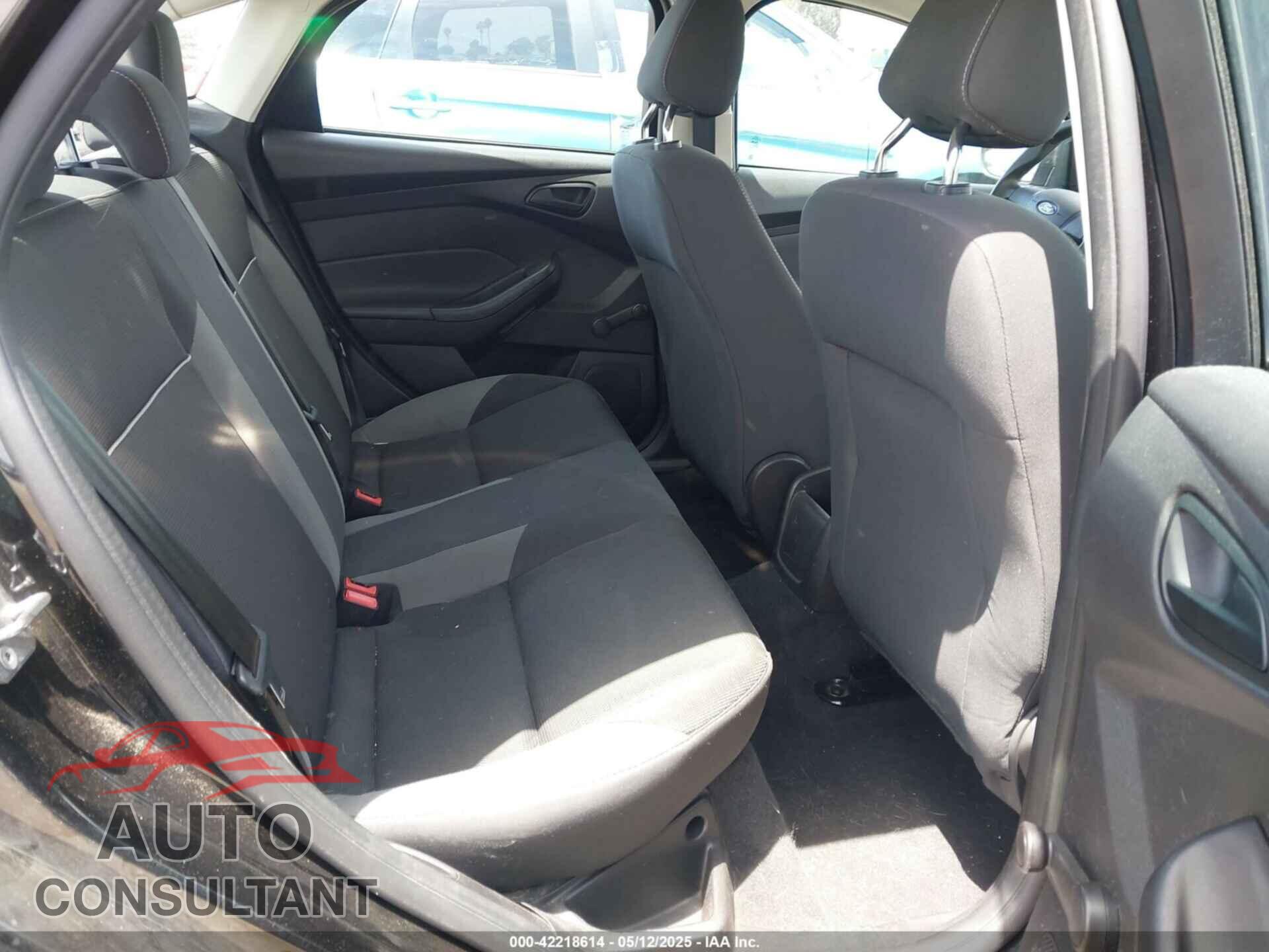 FORD FOCUS 2014 - 1FADP3E2XEL355486