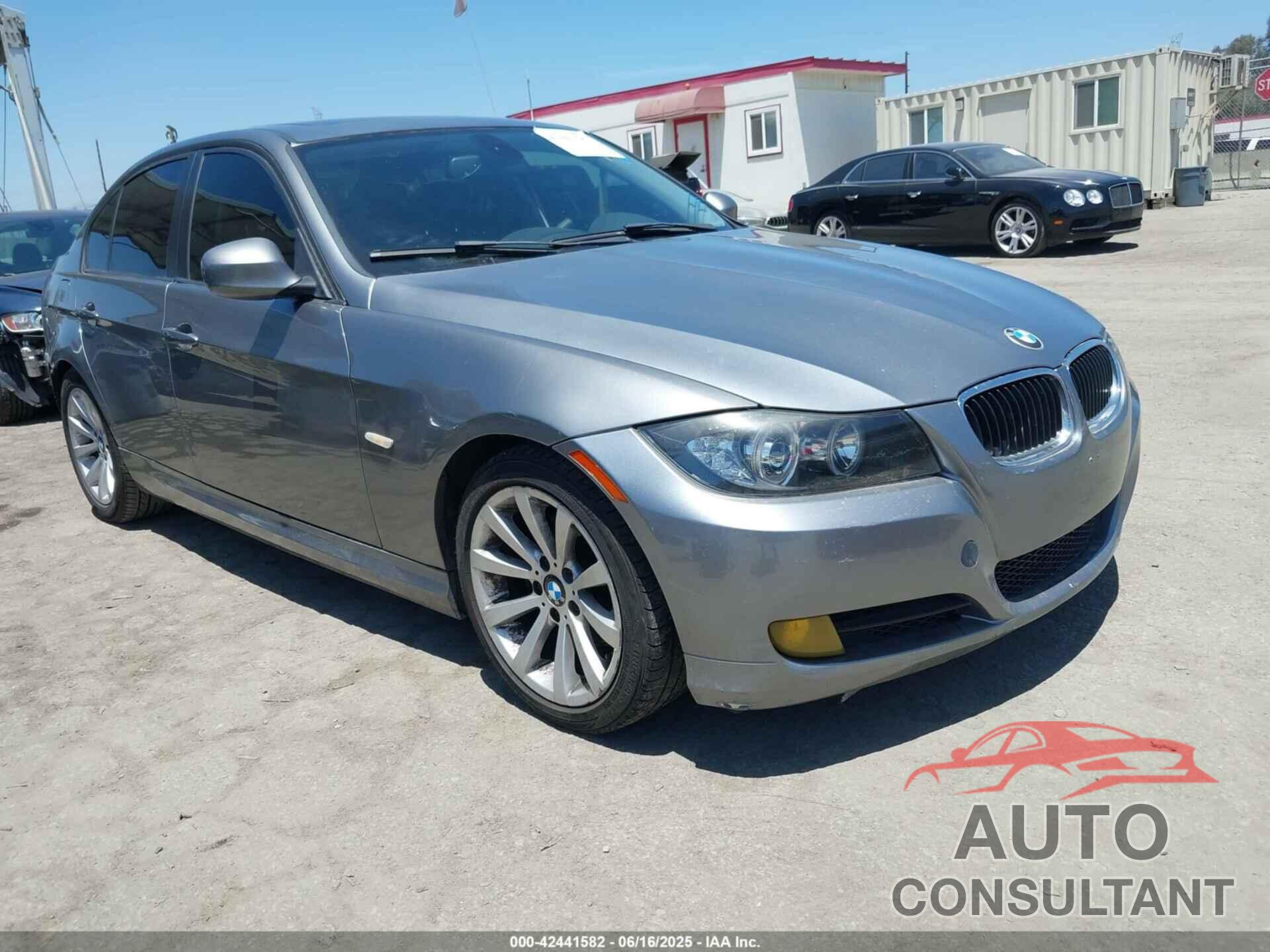 BMW 328I 2011 - WBAPH5G57BNM72284