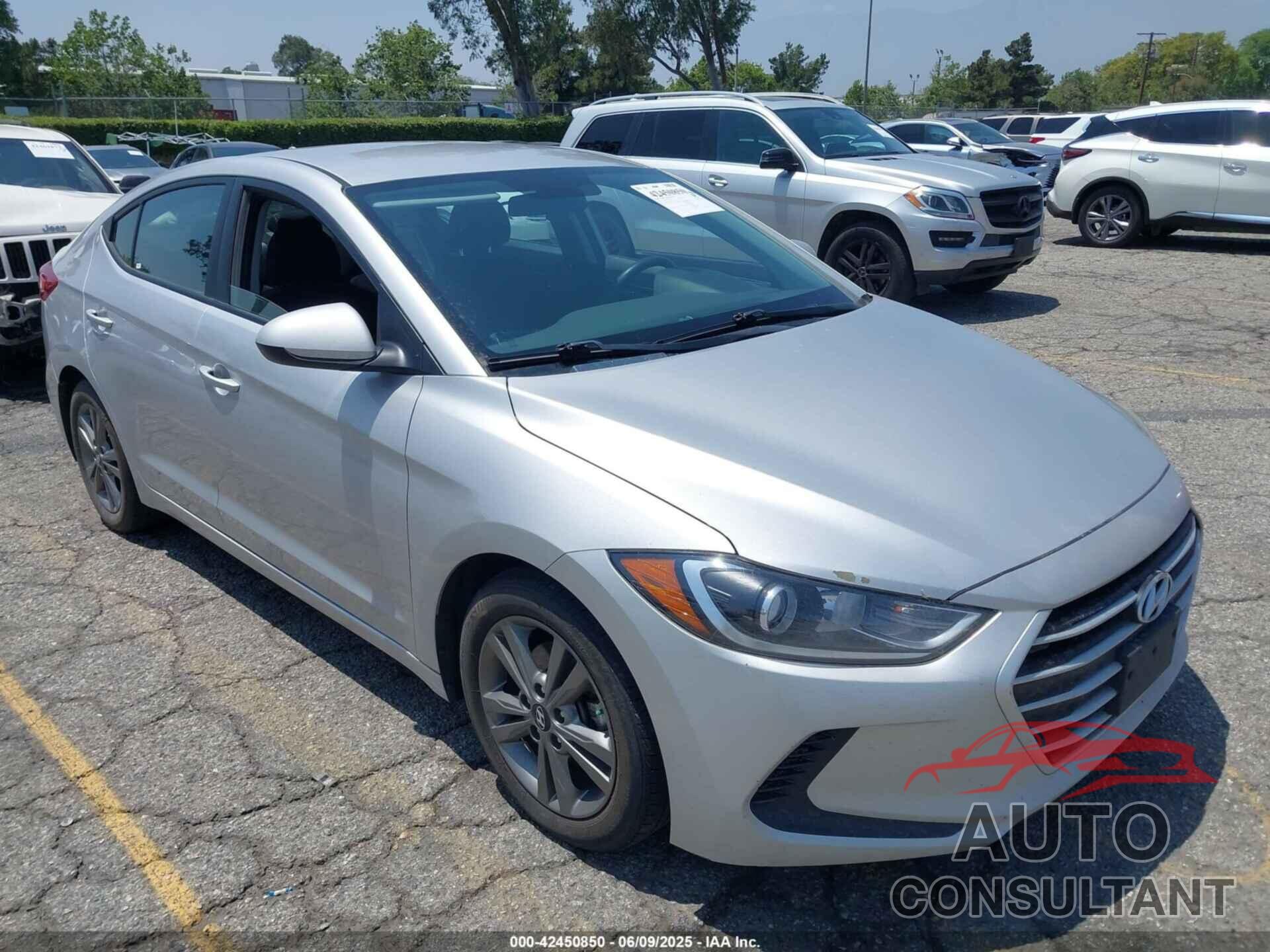 HYUNDAI ELANTRA 2018 - 5NPD84LF6JH224363