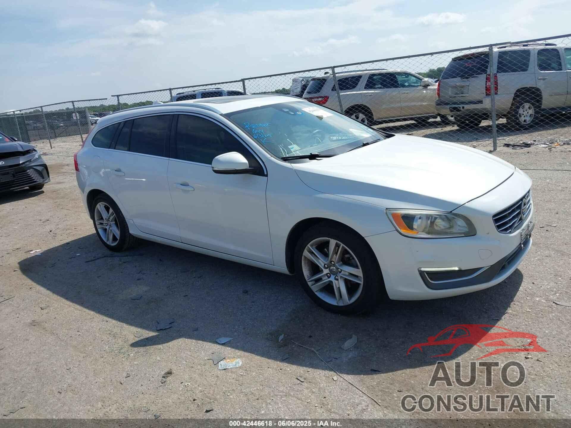 VOLVO V60 2015 - YV140MEB5F1190586