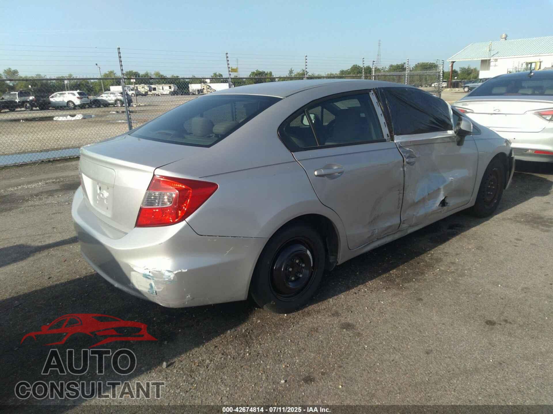 HONDA CIVIC 2012 - 2HGFB2E52CH530539