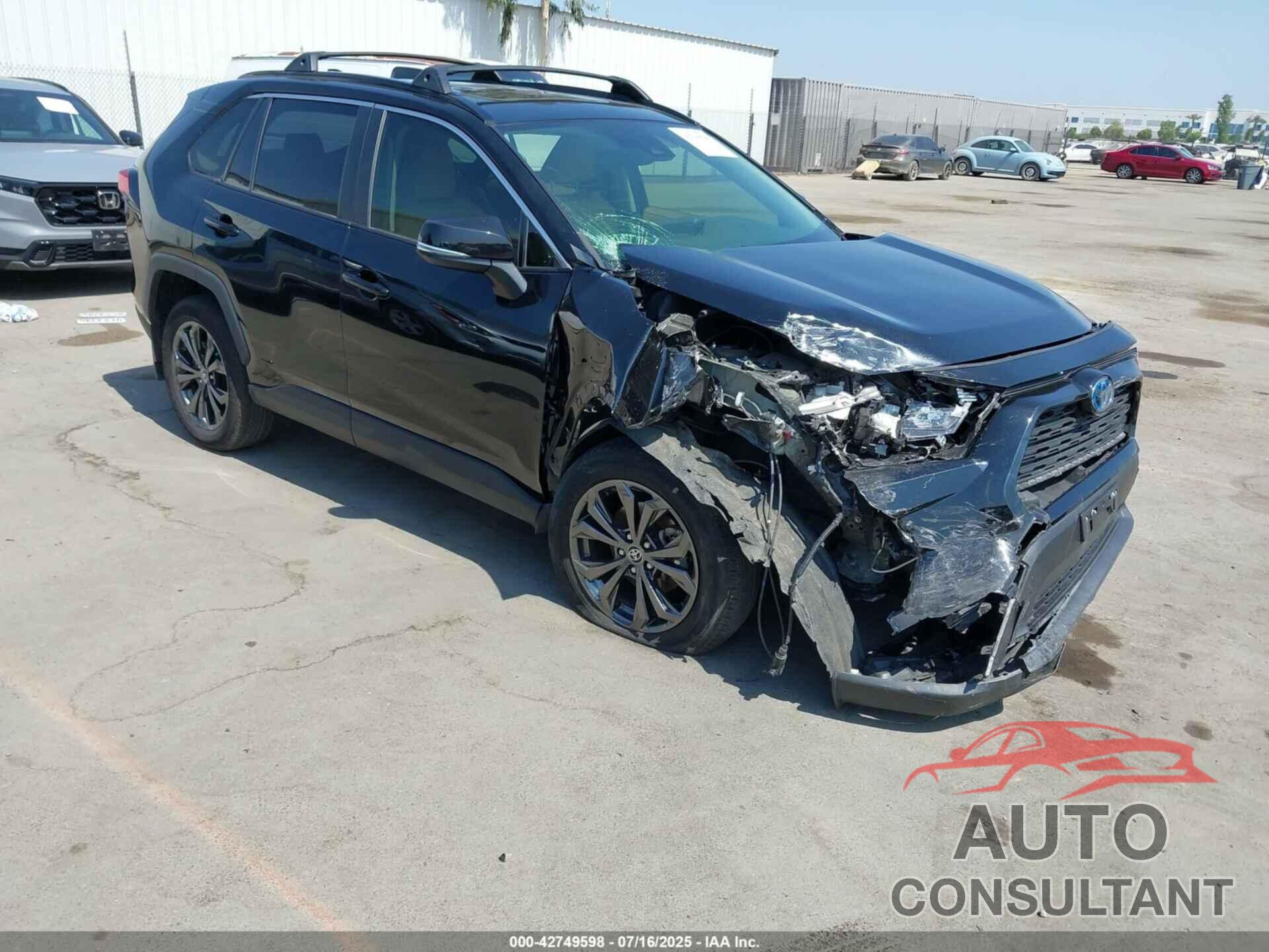 TOYOTA RAV4 HYBRID 2022 - JTMB6RFVXND063475