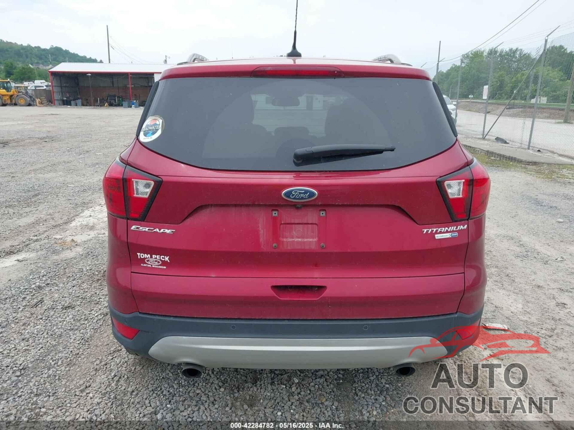 FORD ESCAPE 2019 - 1FMCU9J97KUC29706