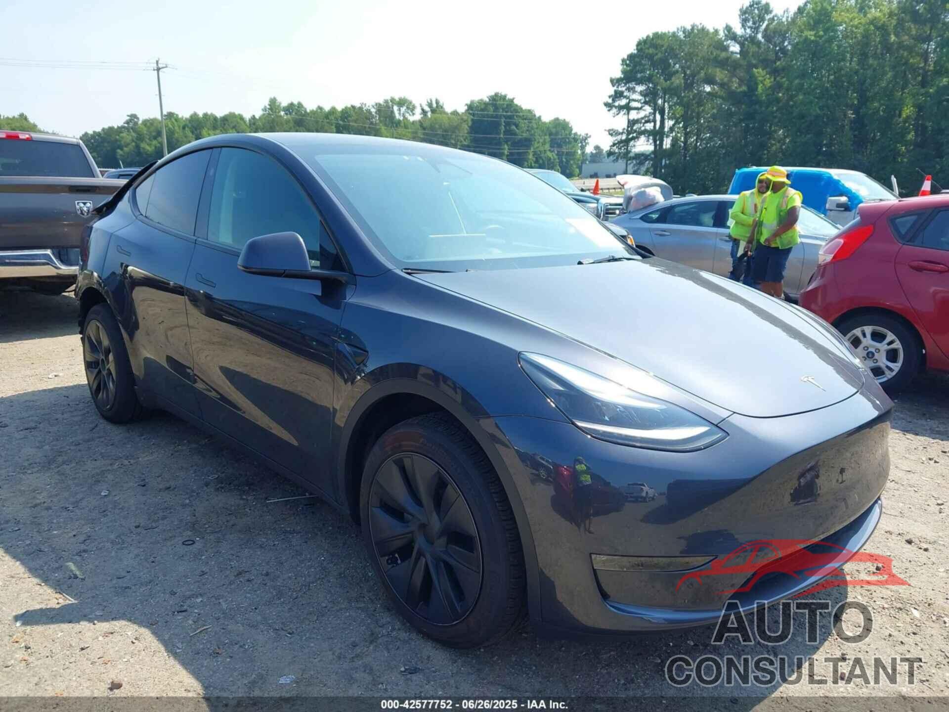 TESLA MODEL Y 2024 - 7SAYGDEE3RA336167