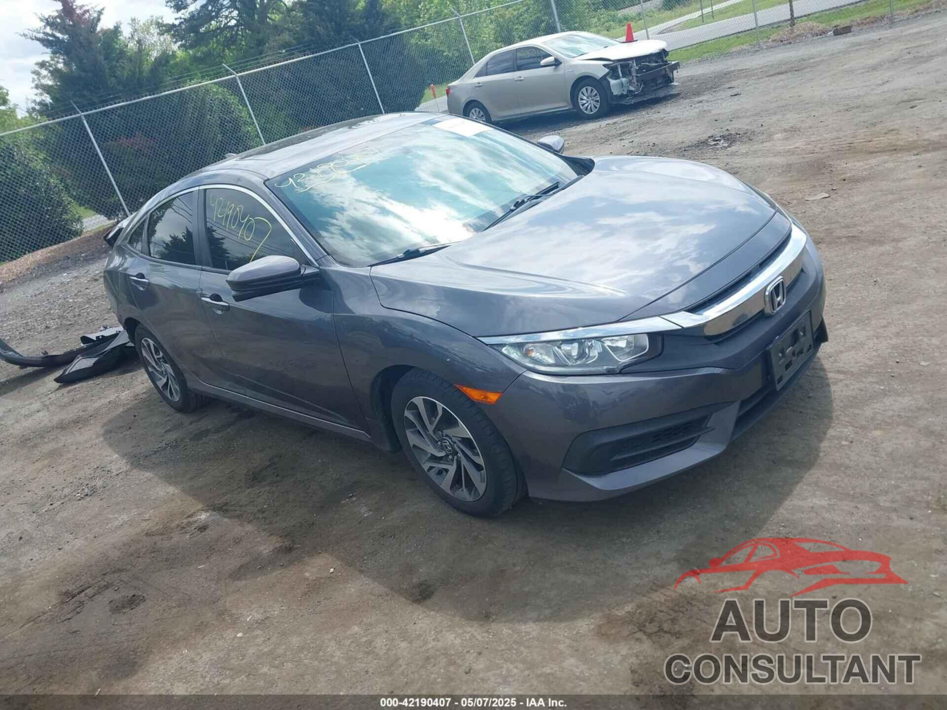 HONDA CIVIC 2018 - 2HGFC2F75JH568373