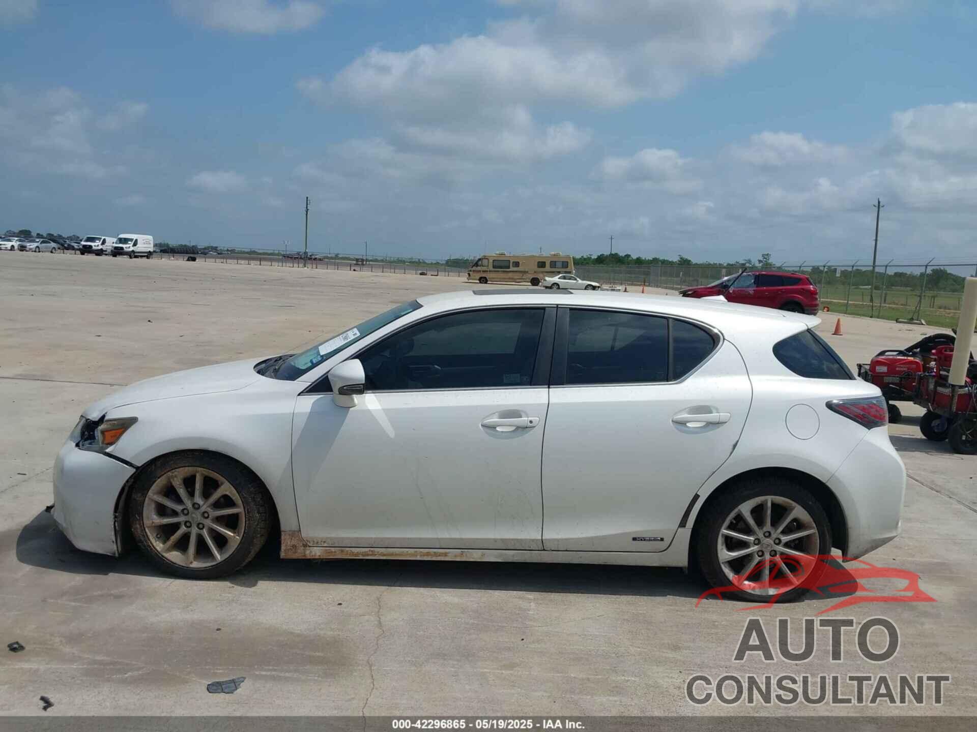 LEXUS CT 200H 2012 - JTHKD5BHXC2065846